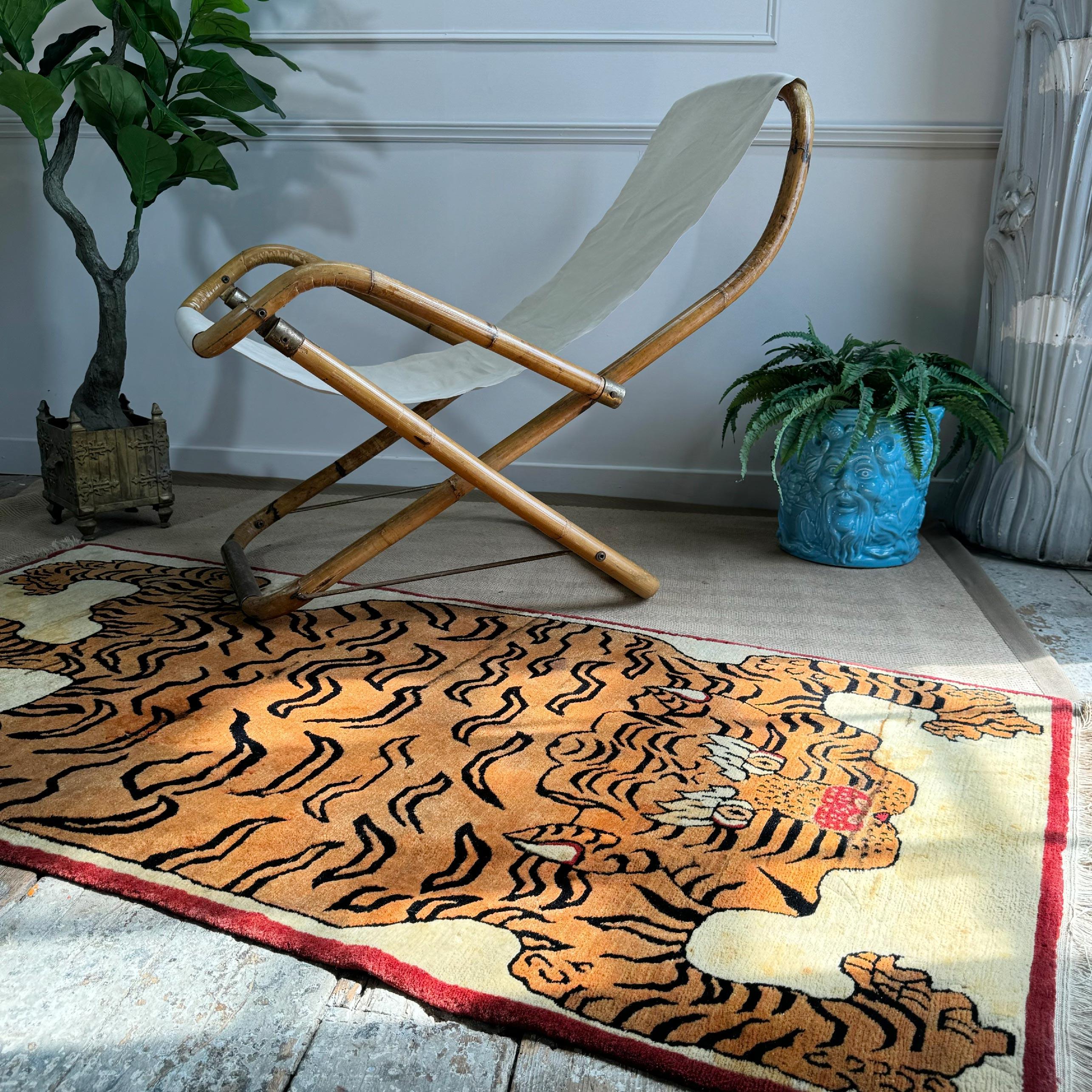 Tissé à la main Tapis tigré tibétain en laine tissé à la main, années 1950 en vente