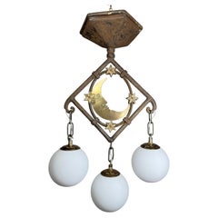Lampada da soffitto in stile Art Déco in ottone e ferro battuto con luna e stelle