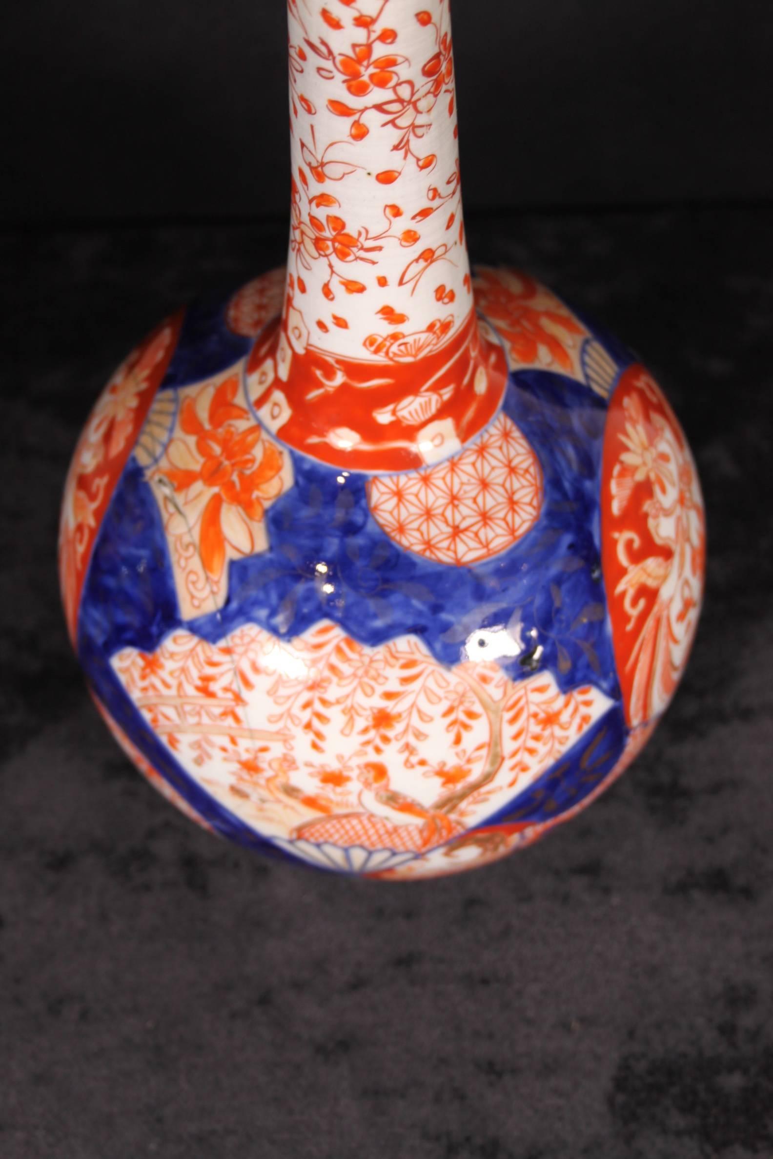 19th Century Japanese Meiji Imari Style Export Globe Vase In Good Condition For Sale In Harrogate, GB