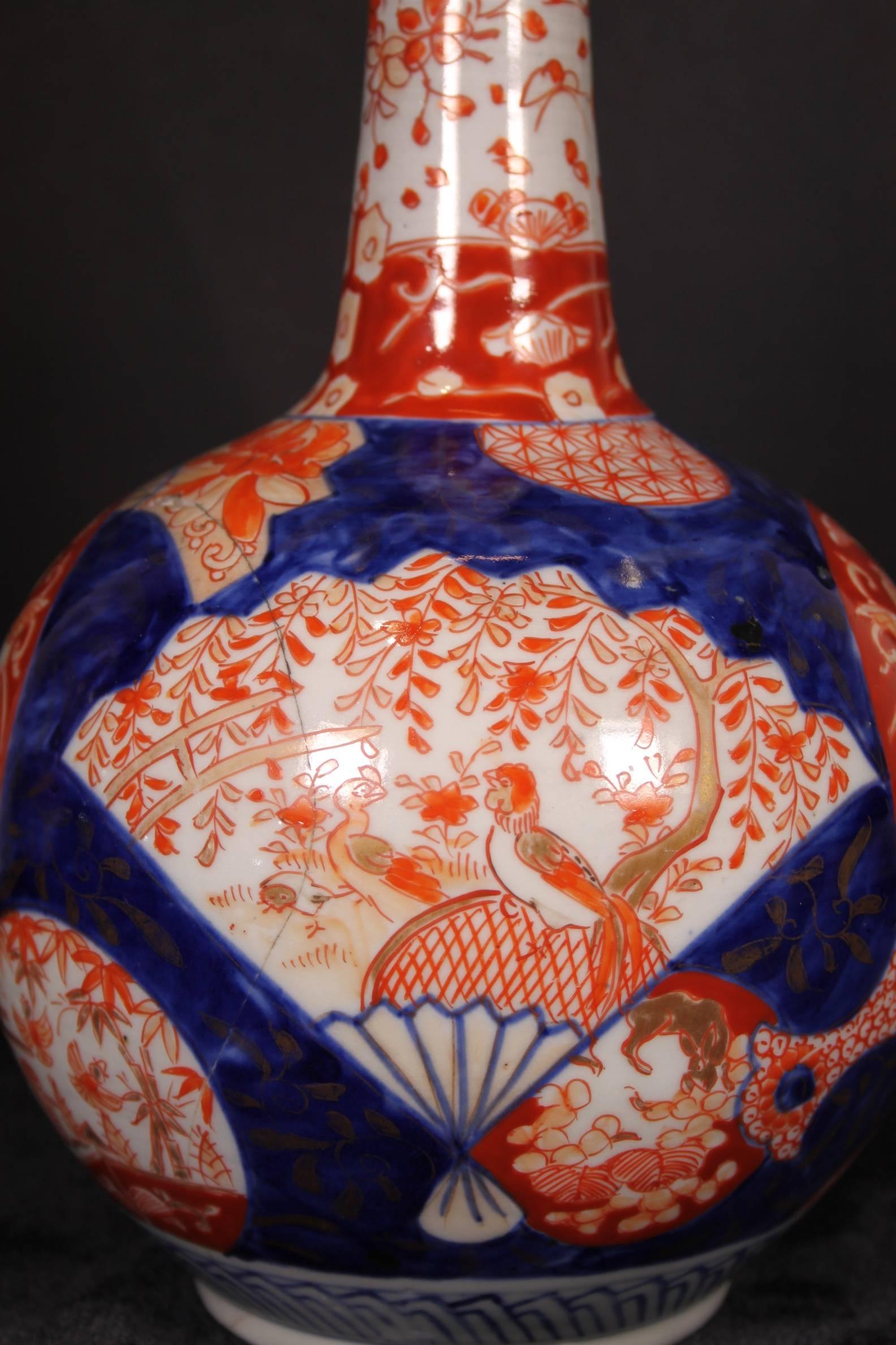 19th Century Japanese Meiji Imari Style Export Globe Vase For Sale 6