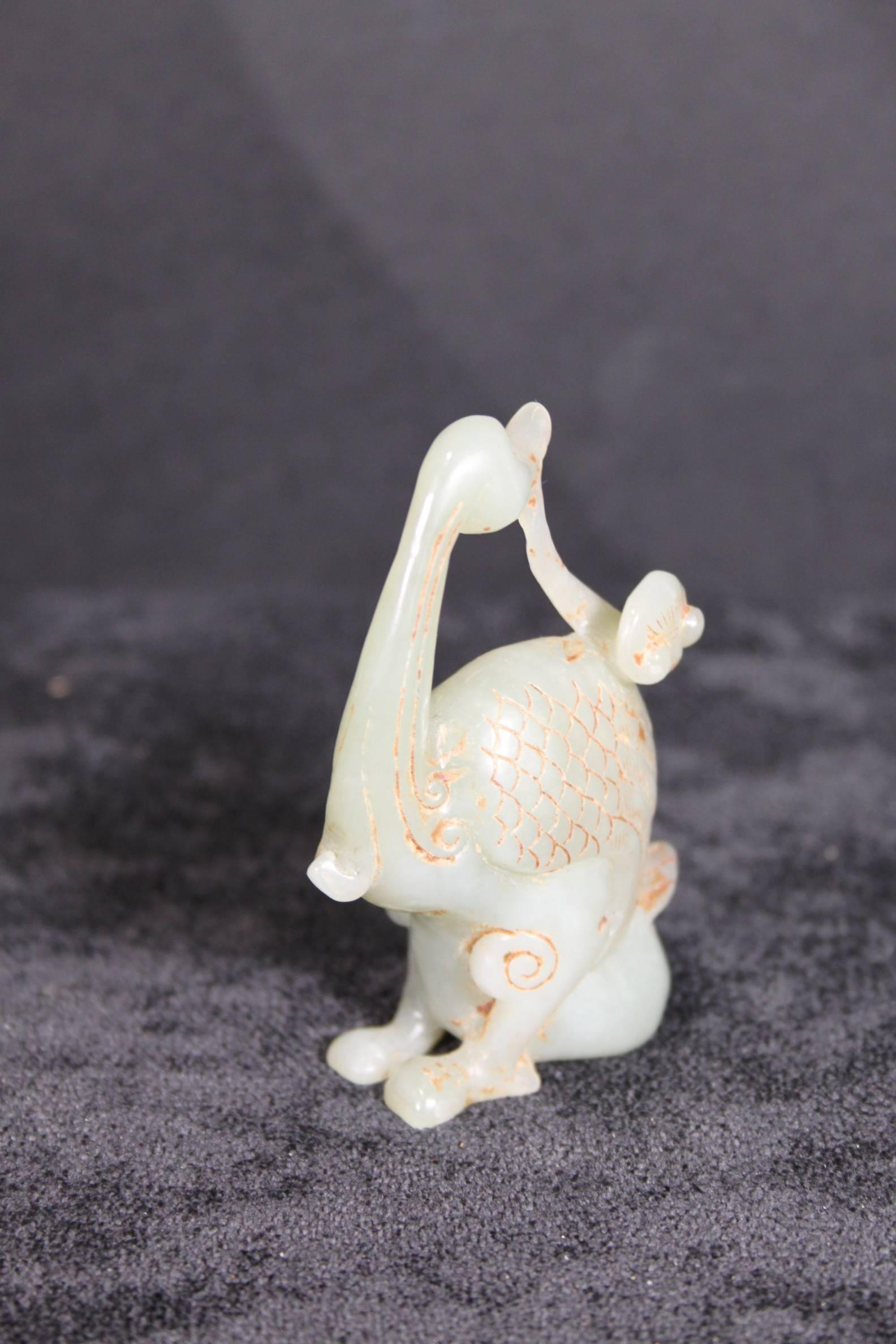 Chinese Mid-20th Century Jade Nephrite Goose Carving Figure For Sale 2