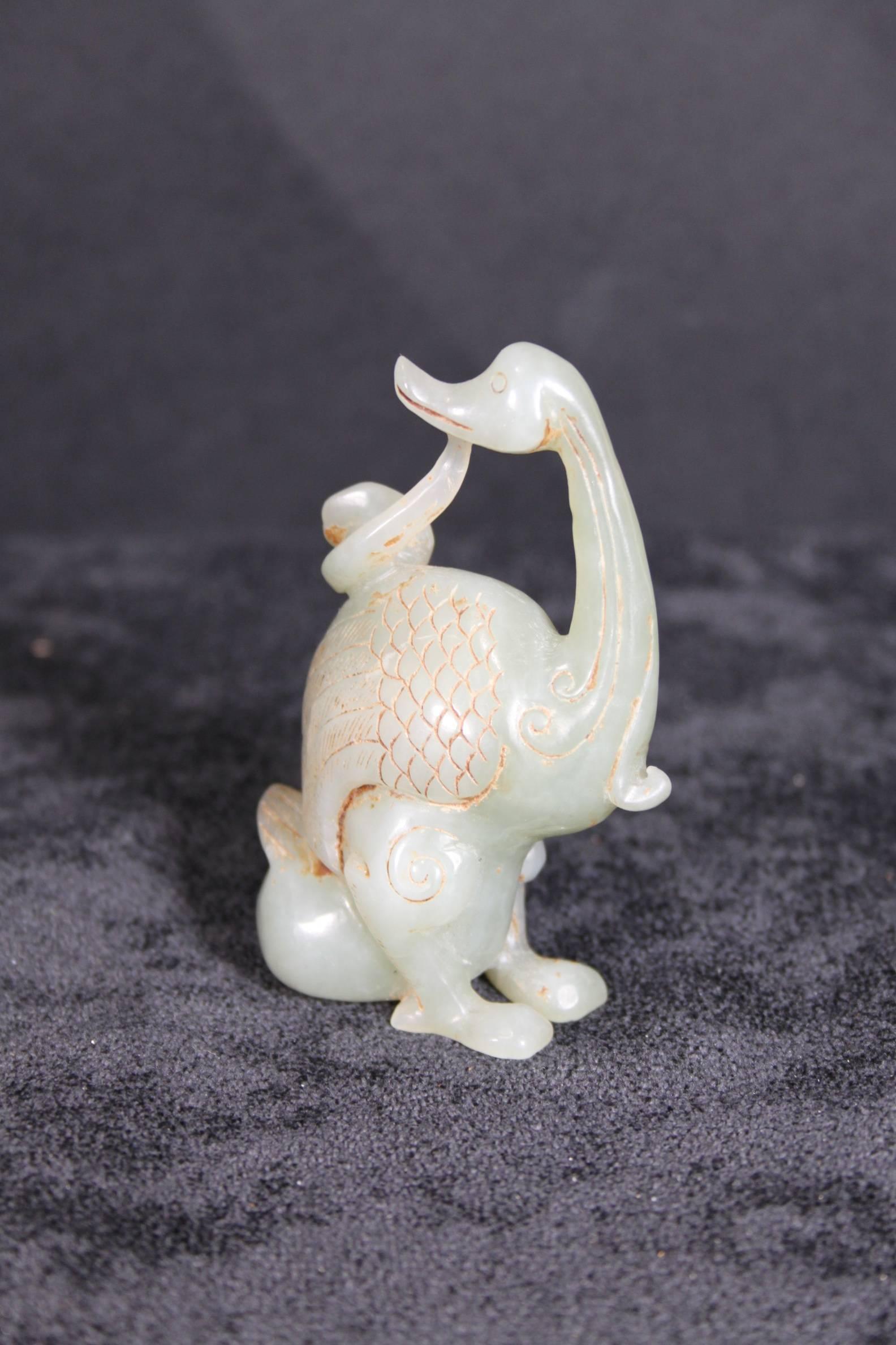 Chinese Mid-20th Century Jade Nephrite Goose Carving Figure For Sale 1