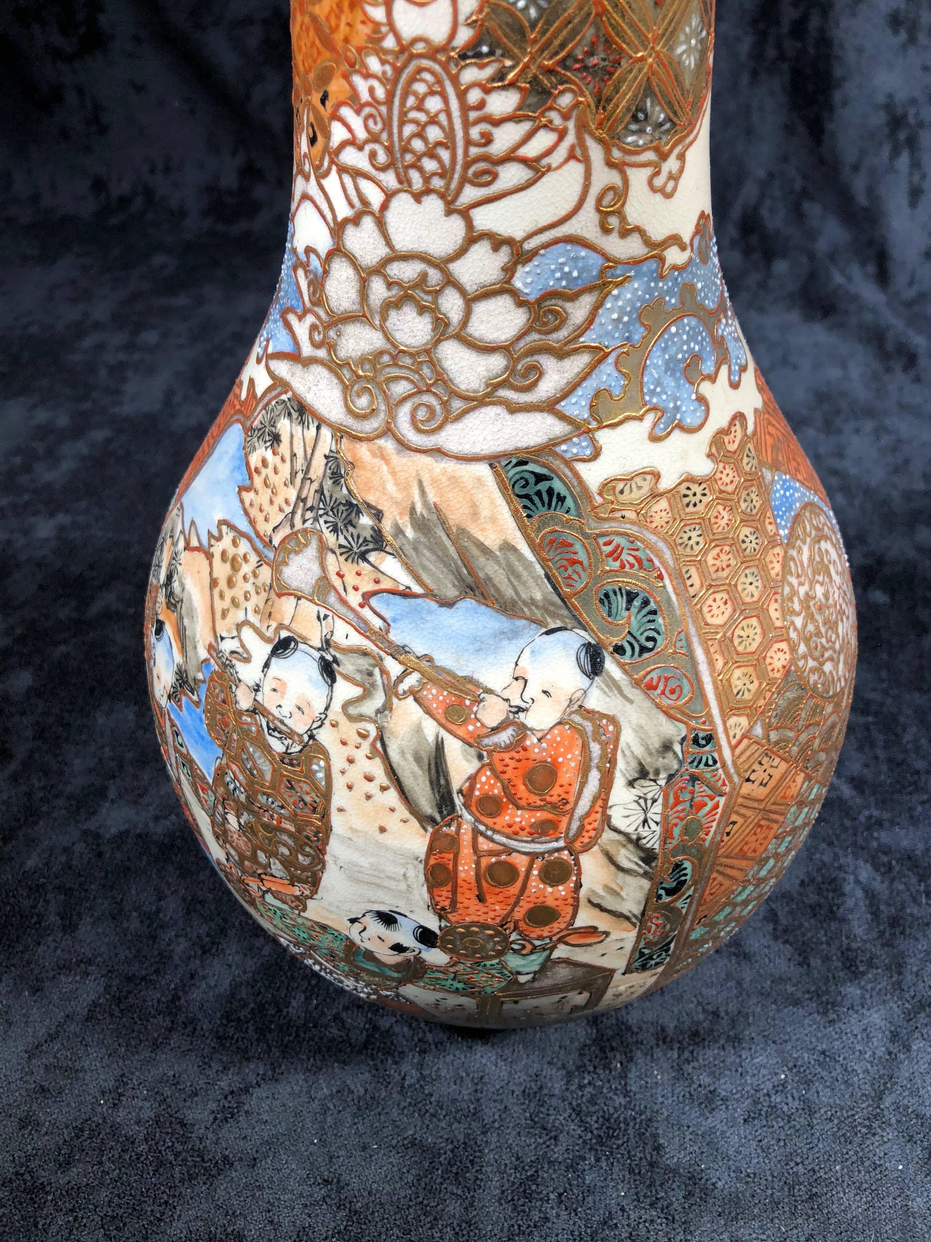 Large Japanese 19th Century Satsuma Vase Meiji Period For Sale 2