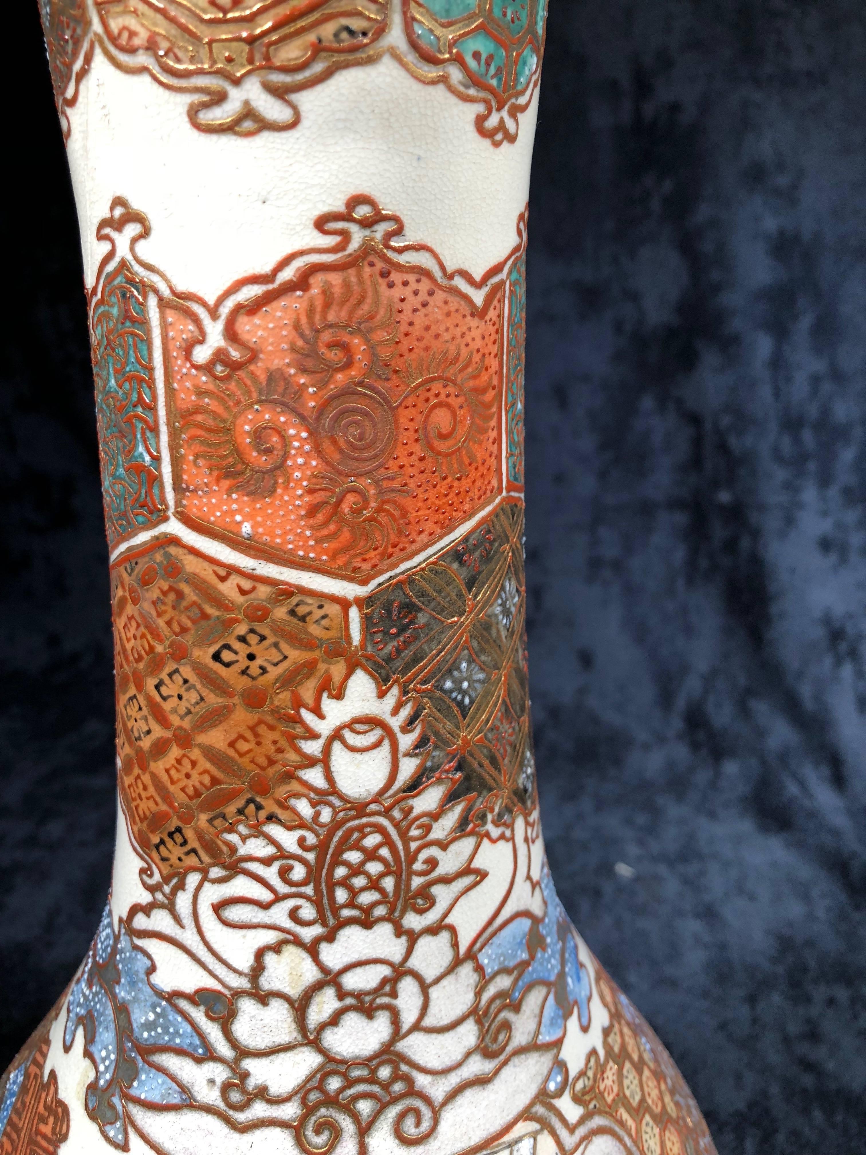 Large Japanese 19th Century Satsuma Vase Meiji Period For Sale 4