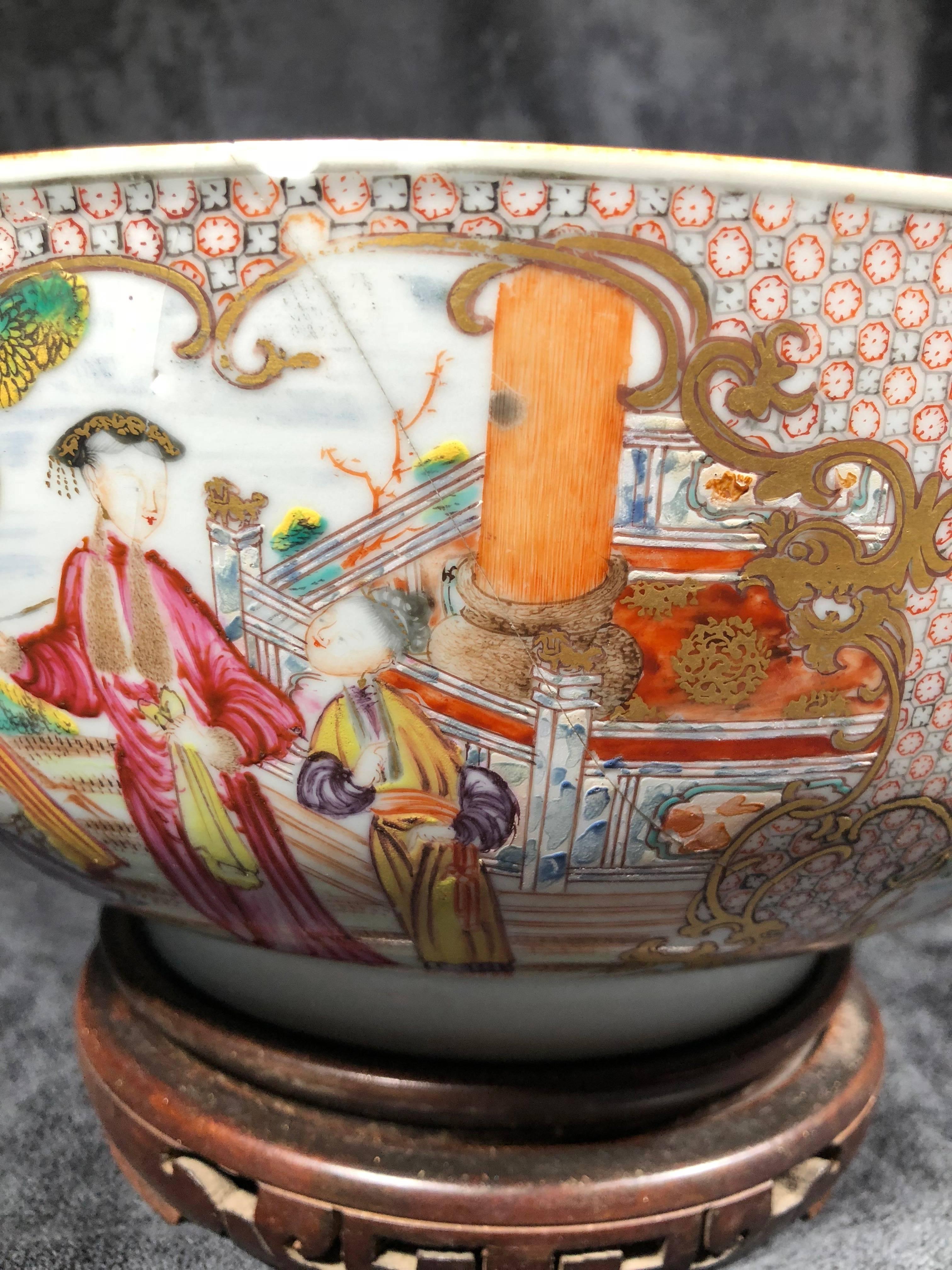18th Century Chinese Qianlong Export Ware Porcelain Punch Bowl For Sale 2