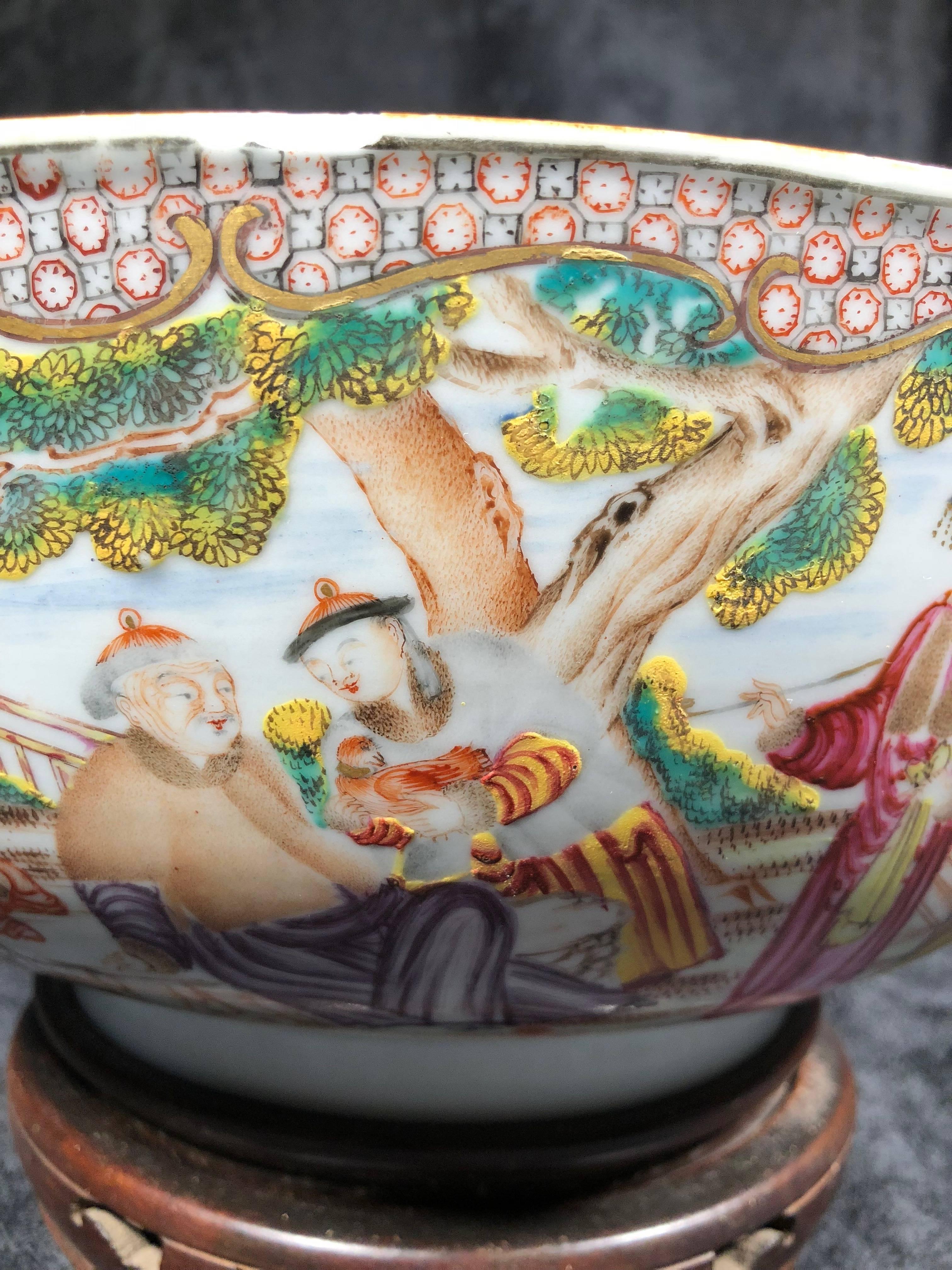 18th Century Chinese Qianlong Export Ware Porcelain Punch Bowl For Sale 3