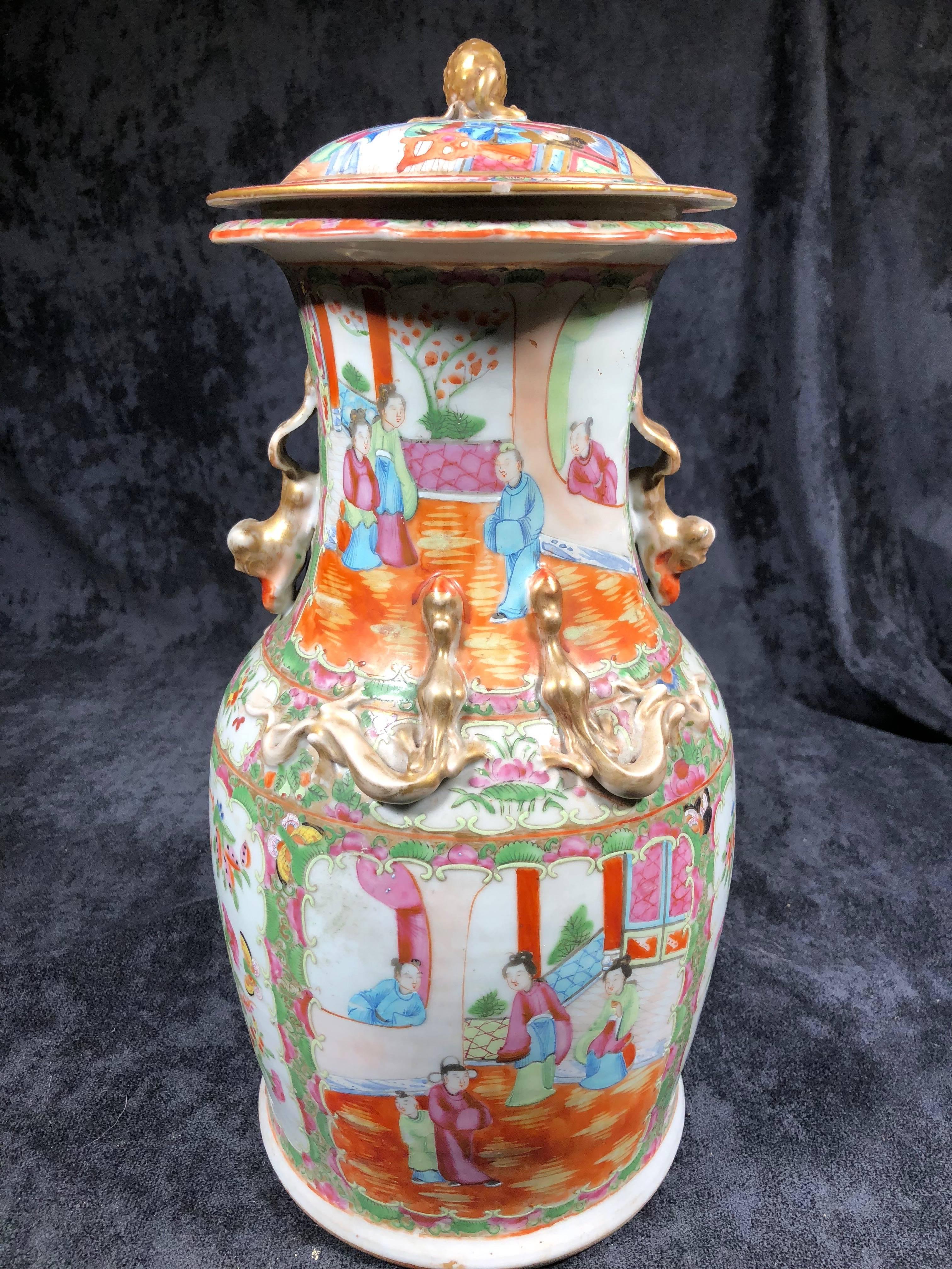 Large 19th Century Canton Export Chinese Lidded Vase Famille Rose In Good Condition For Sale In Harrogate, GB
