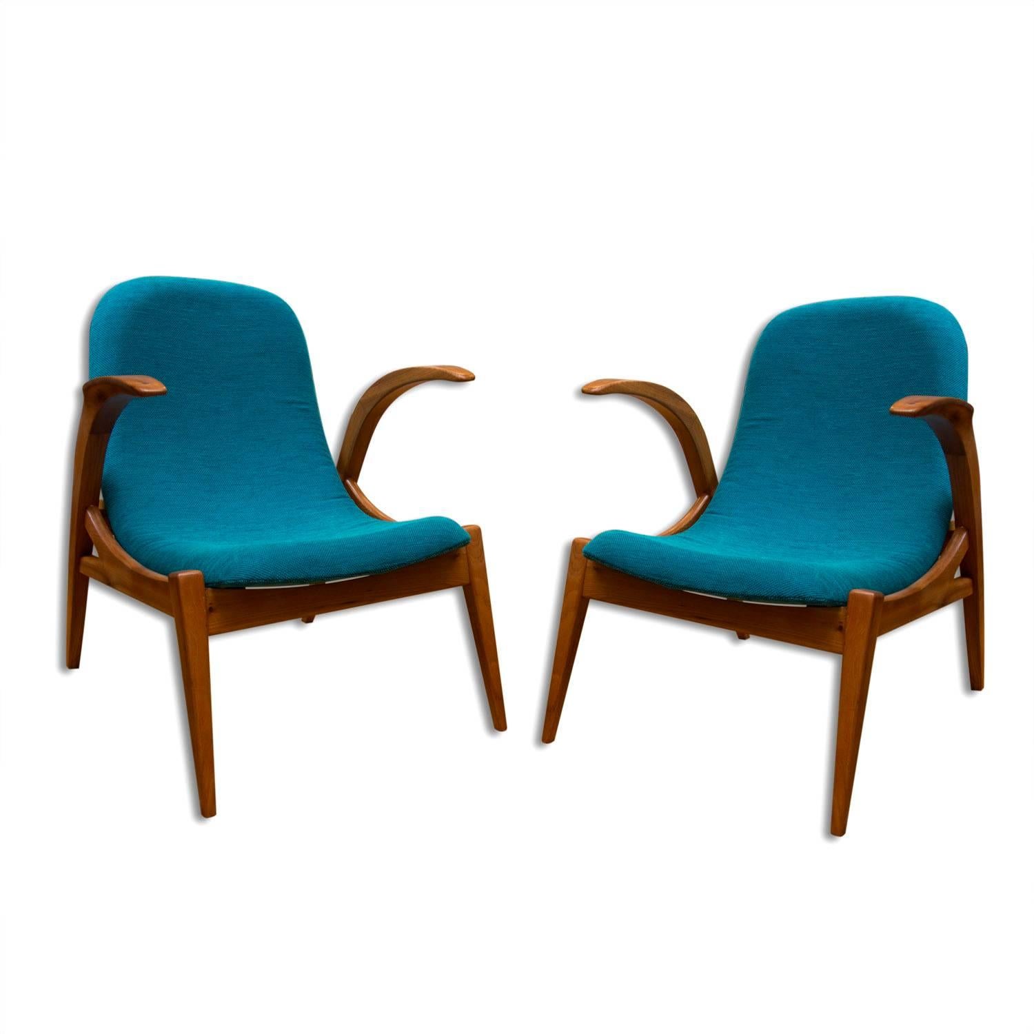 Pair of Ladies Bentwood Armchairs, Czechoslovakia, 1970s In Excellent Condition In Prague 8, CZ
