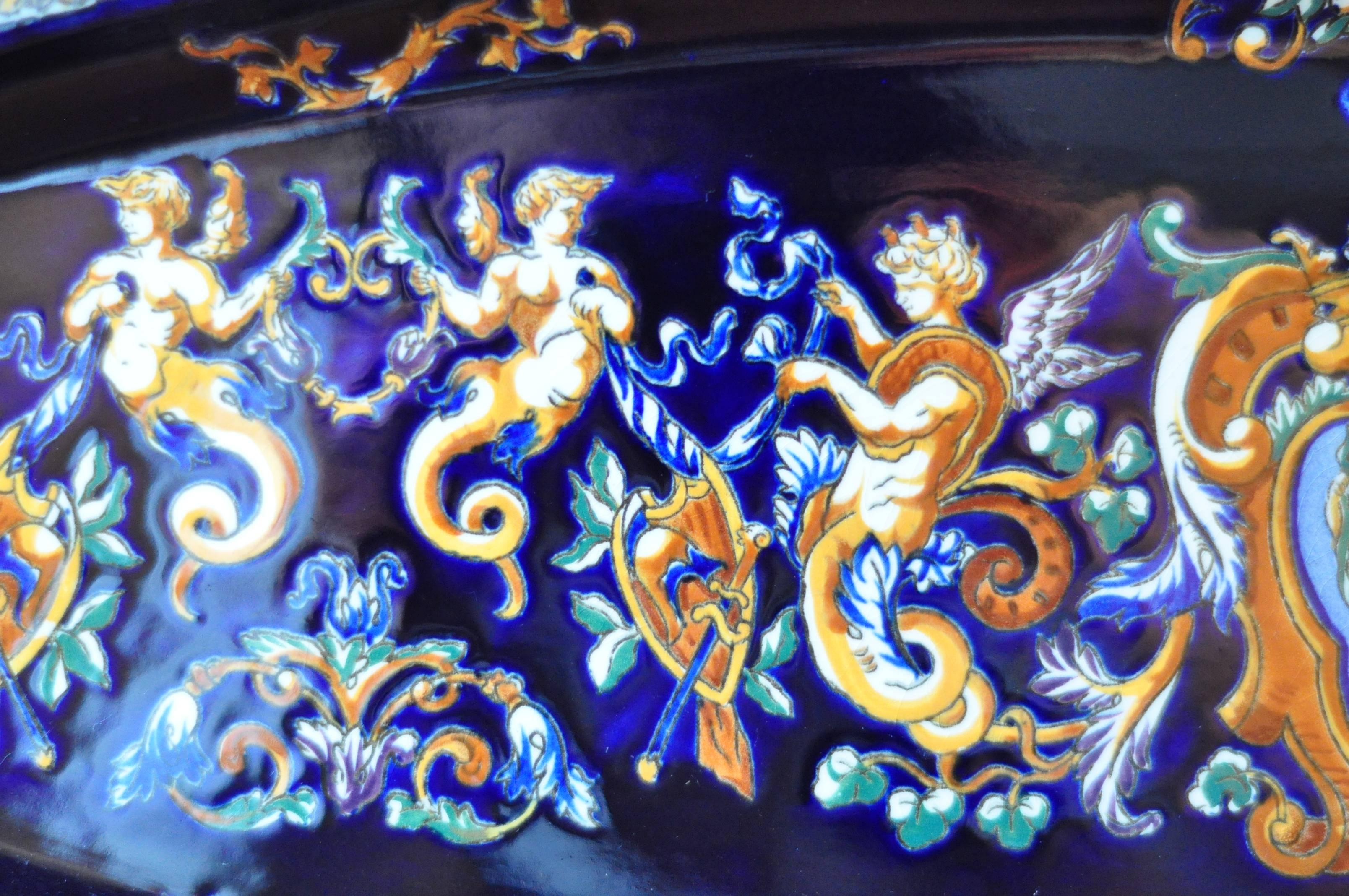 20th Century Gien Faience Renaissance Fond Bleu Plat a Poisson In Excellent Condition For Sale In Round Top, TX