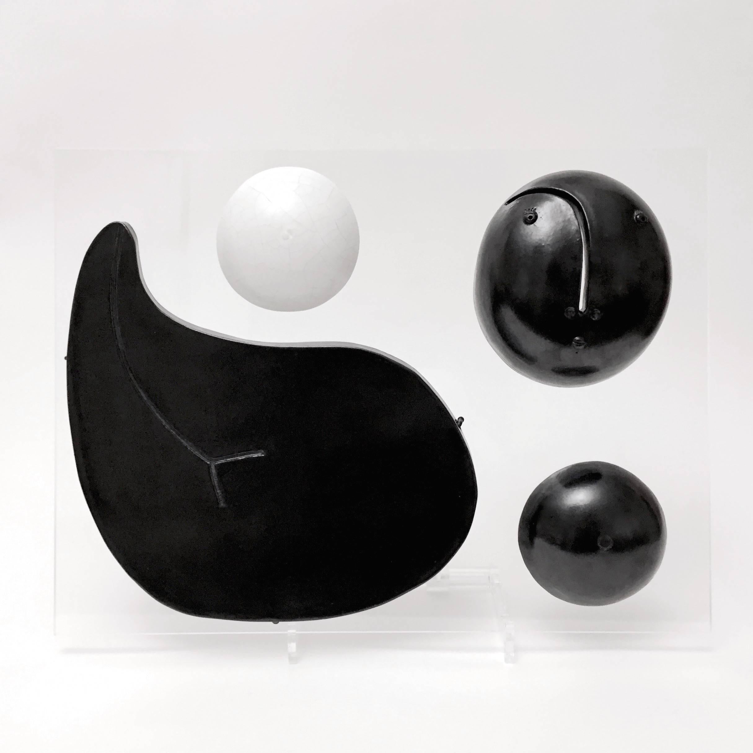 Dalo, Black and White Ceramic and Acrylic Glass Panel For Sale 3