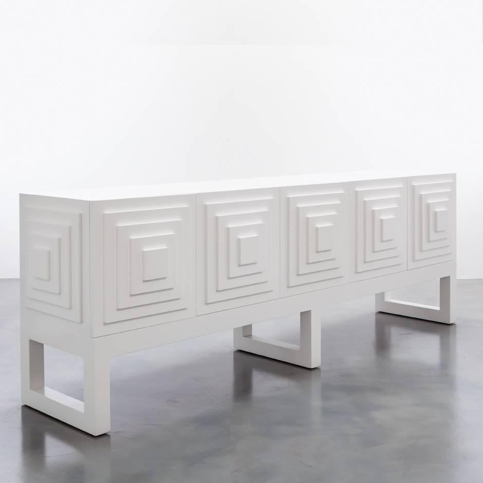 GAULTIER CREDENZA - Modern geometric cabinet in white lacquer finish

The Gaultier Buffet is a stylish and contemporary buffet cabinet designed to add a touch of elegance to any space. It is expertly crafted and made to order in California, ensuring