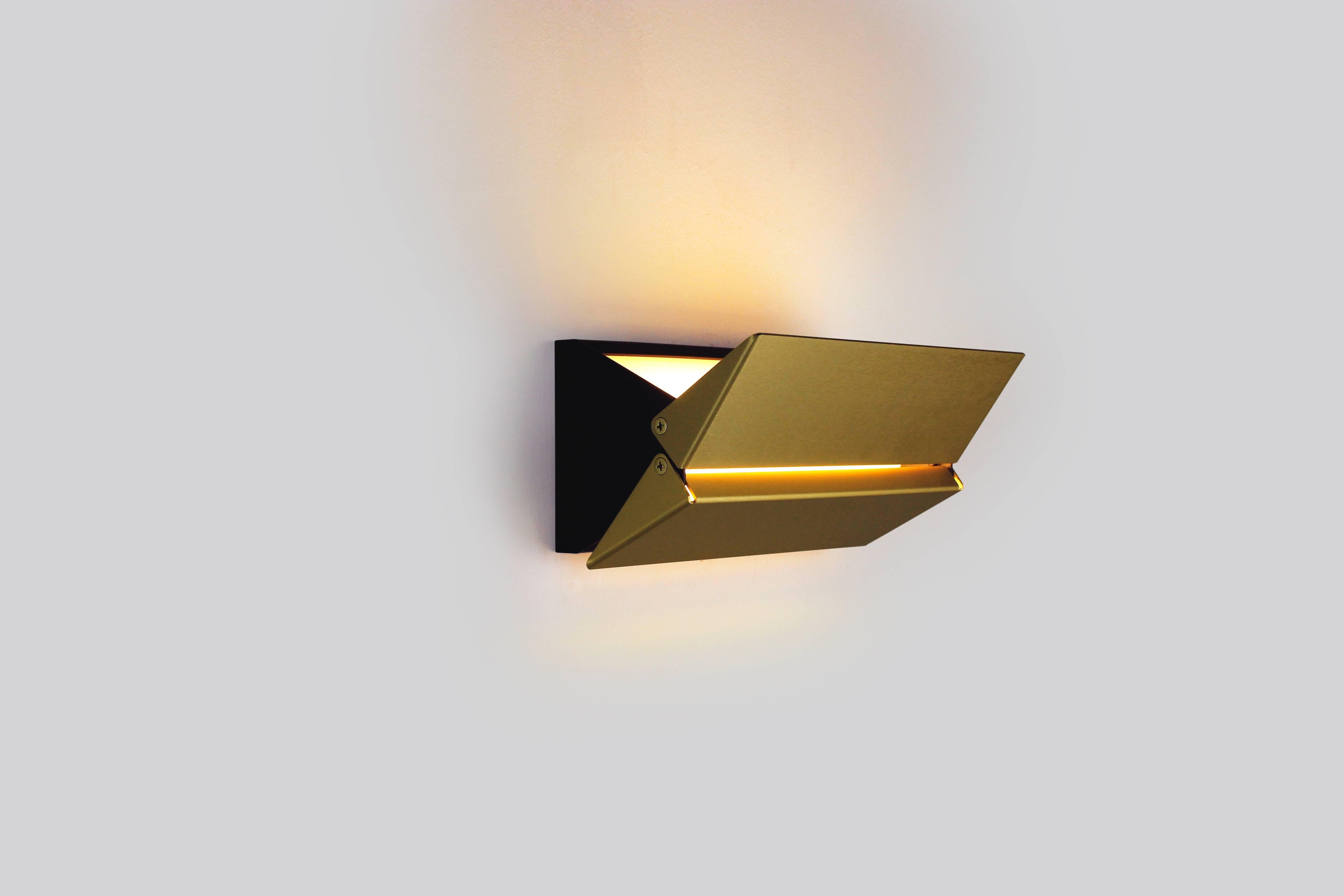 brendan ravenhill sconce