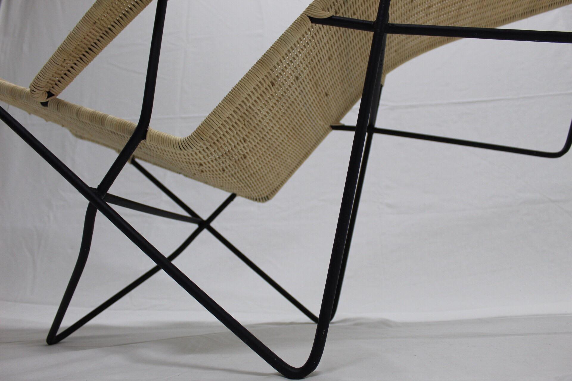 Mexican Iron and Rattan Chaise Longue 1