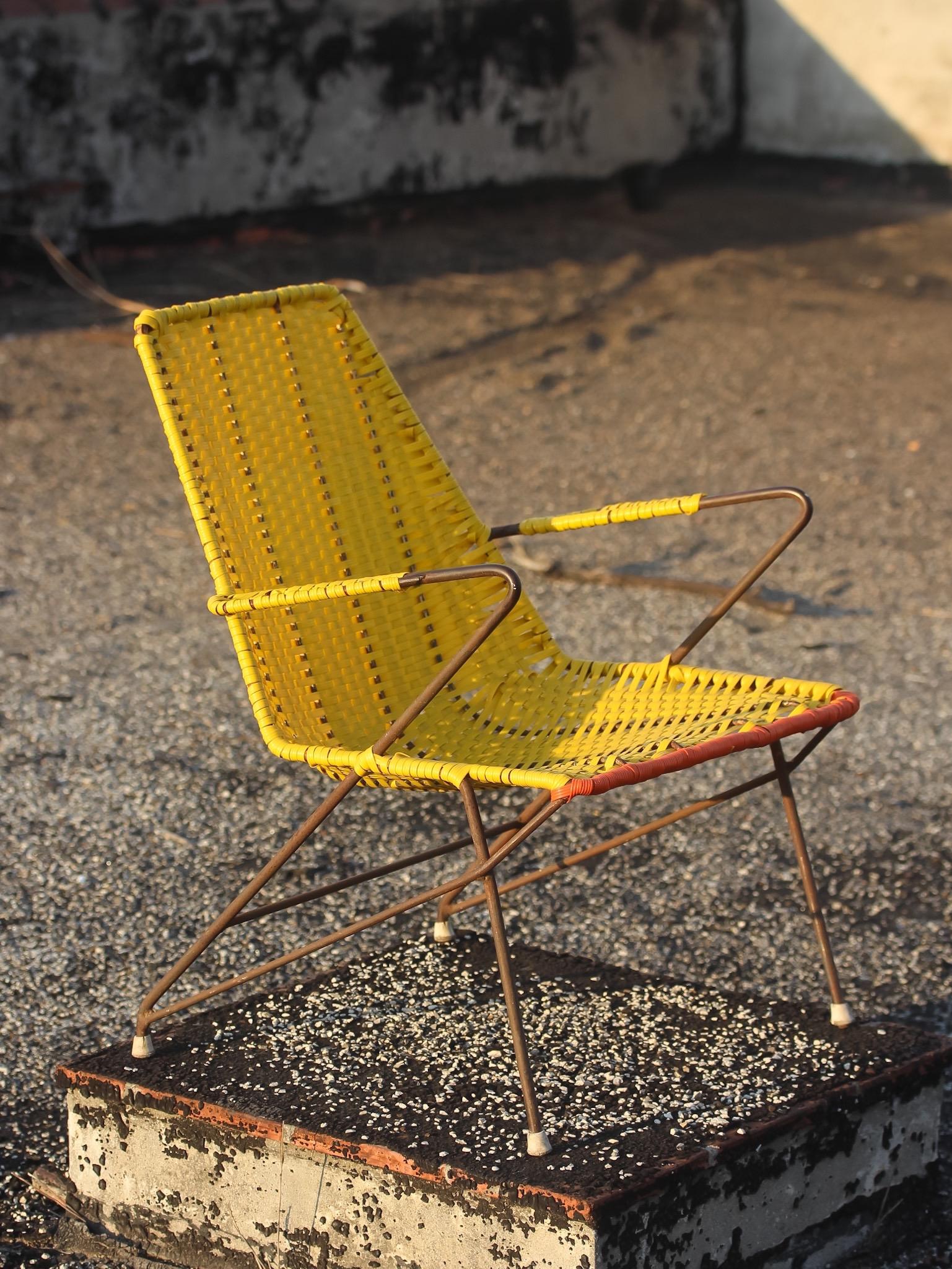 Pair of Outdoor Mexican Iron and PVC Loung Chairs 3