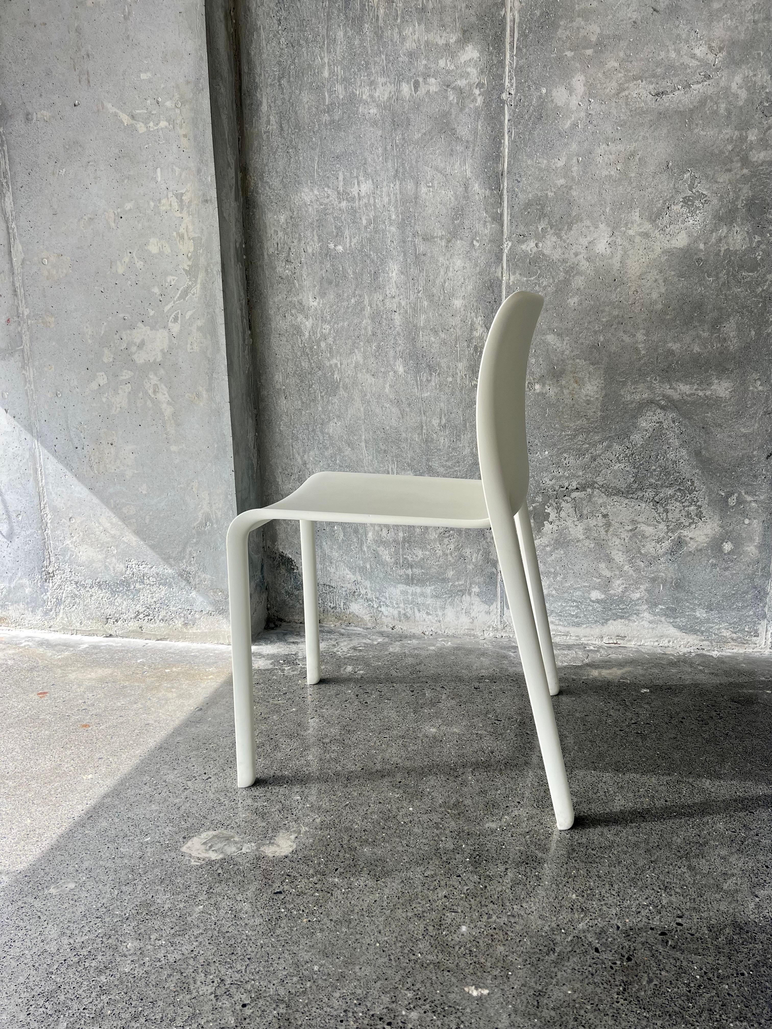 italien Ensemble de  7 premières chaises de Stefano Giovannoni pour MAGIS en vente