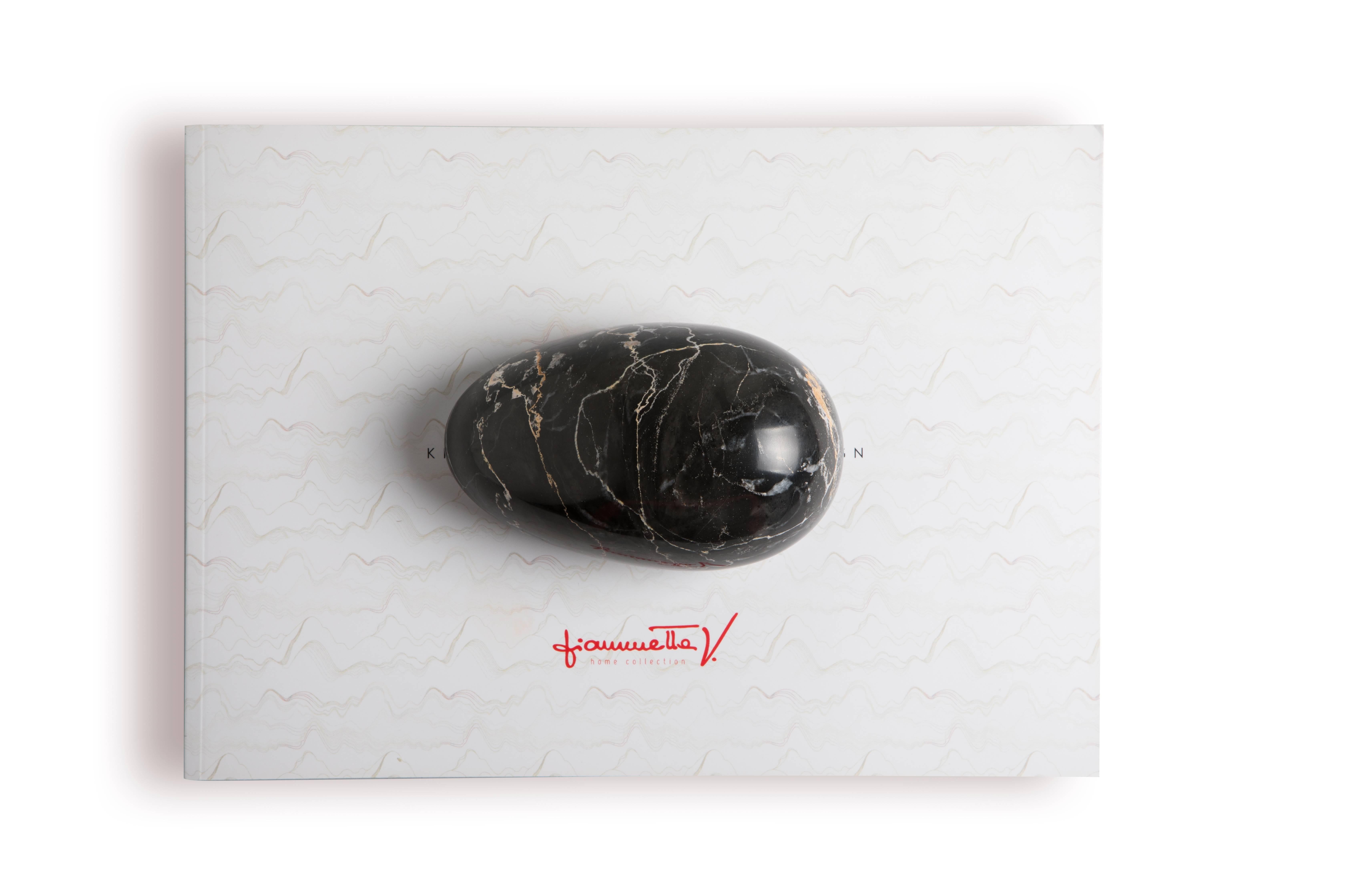 Black marble paperweight with mouse shape. Each piece is in a way unique (since each marble block is different in veins and shades) and handcrafted in Italy. Slight variations in shape, color and size are to be considered a guarantee of an