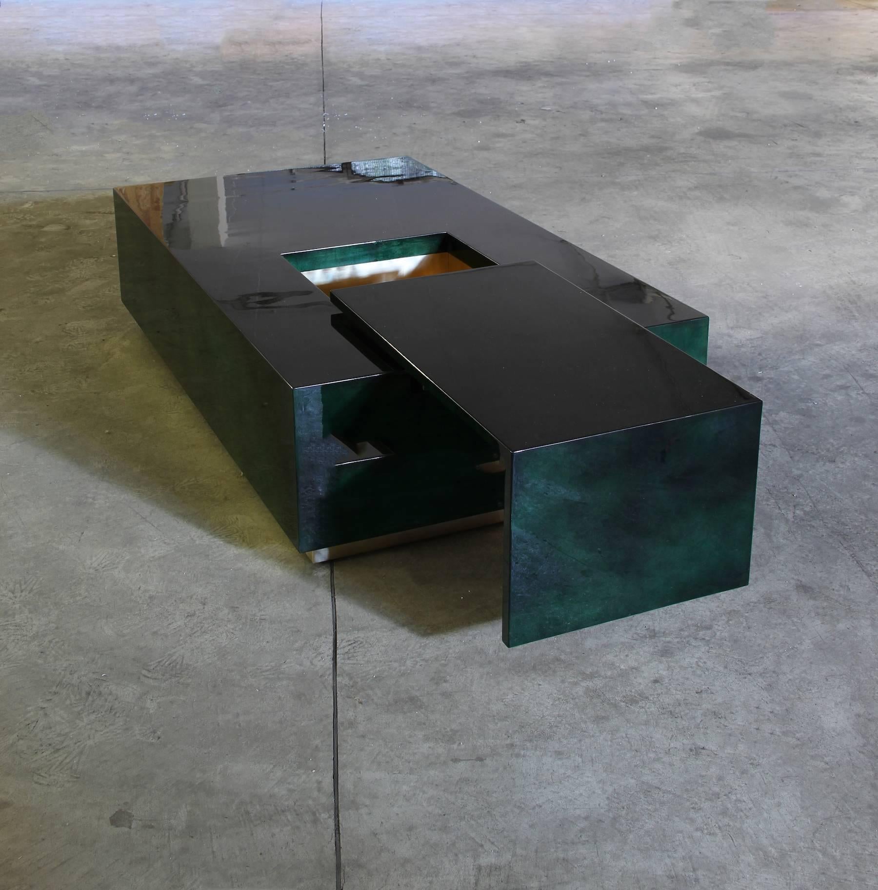Hand-Crafted Italian Bar Coffee Table in Green Parchment Goatskin in the Style of Aldo Tura For Sale