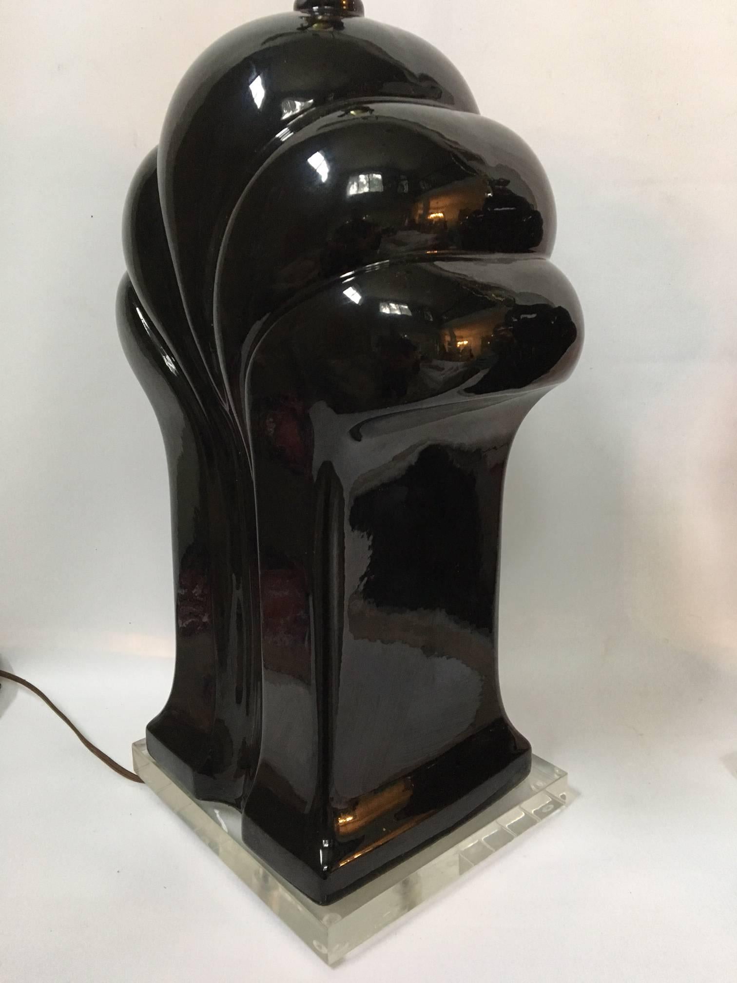 Late 20th Century Pair of Art Deco Black Ceramic and Lucite Waterfall Table Lamps