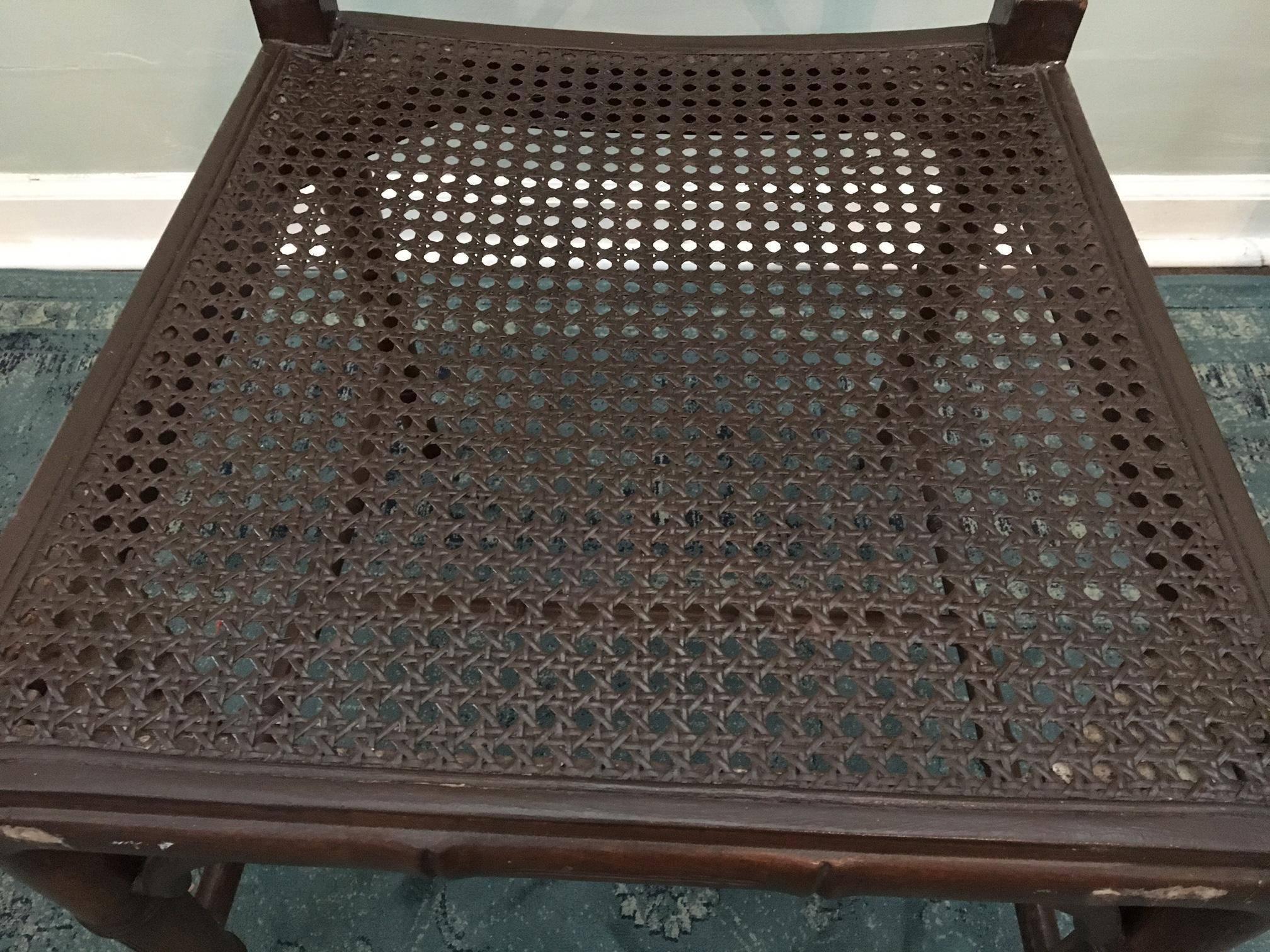 Ensemble de quatre chaises à manger chinoises Chippendale en faux bambou Bon état à Jacksonville, FL