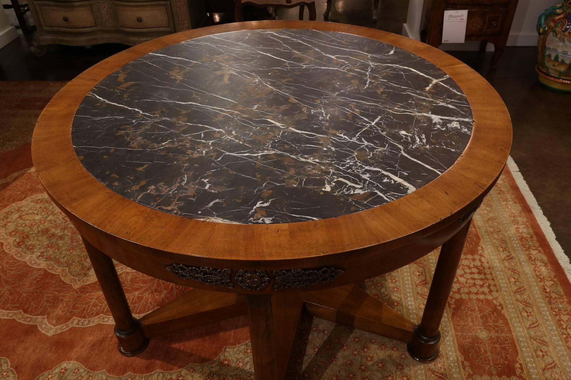 Italian 19th Century Style Marble Walnut Center Table design by Renaissance Collection For Sale
