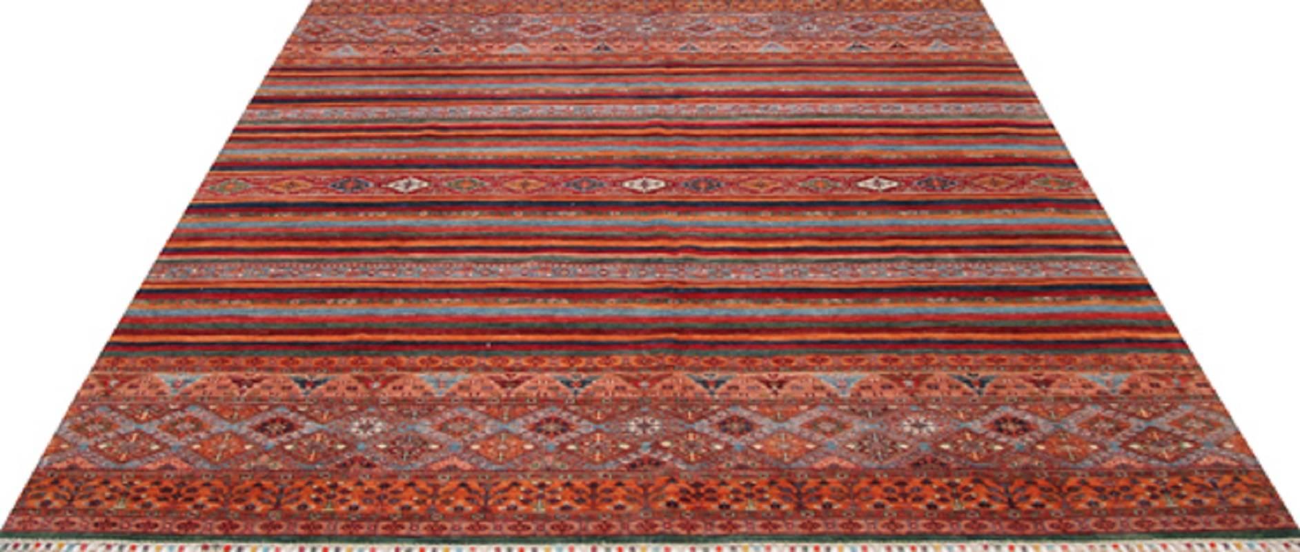 Hand-Woven Modern Handwoven Turkmenistan Rug with Geometric Motif For Sale