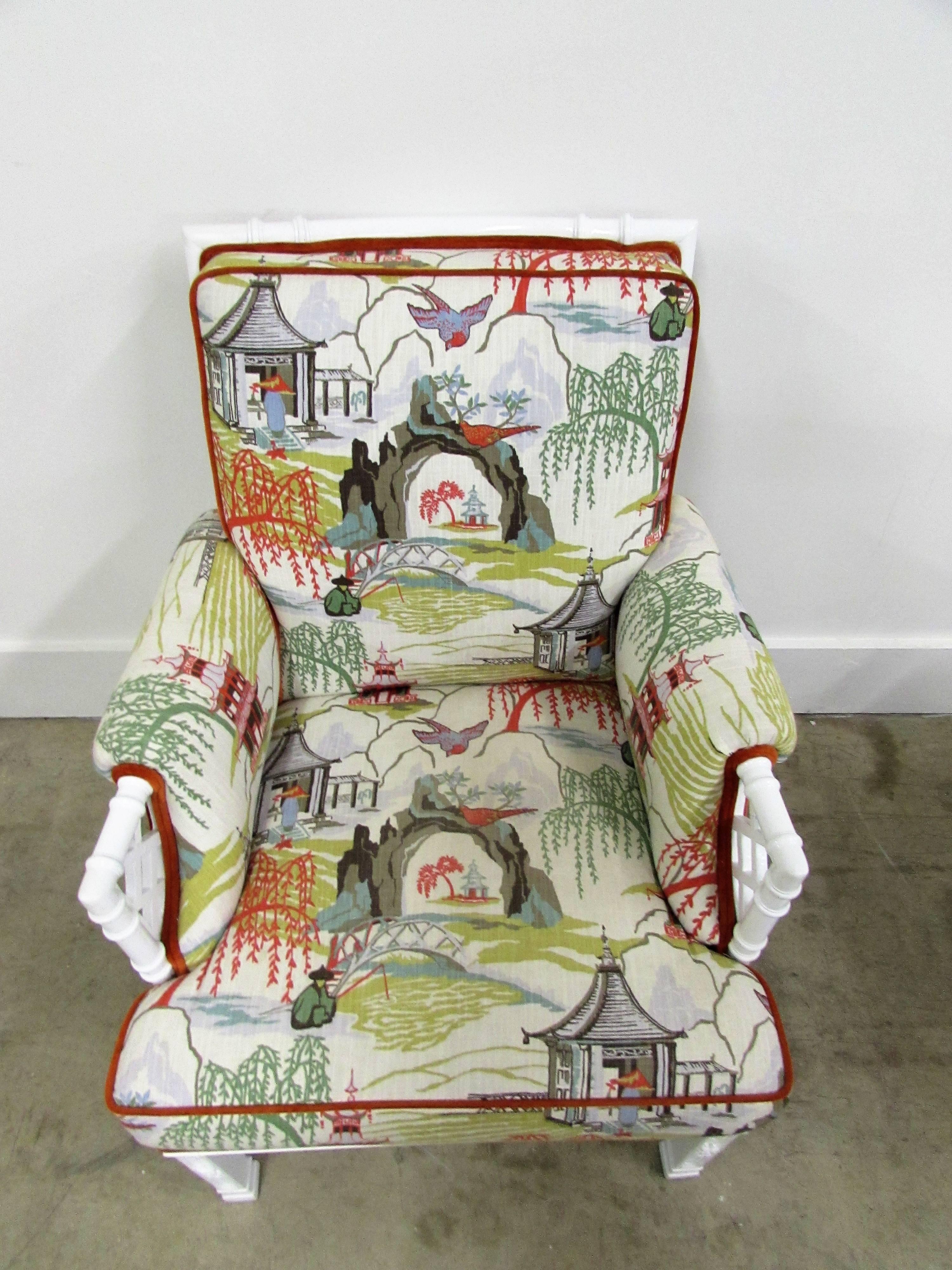 Pair of Toile Chinoiserie and Faux Bamboo Armchairs In Excellent Condition For Sale In Raleigh, NC