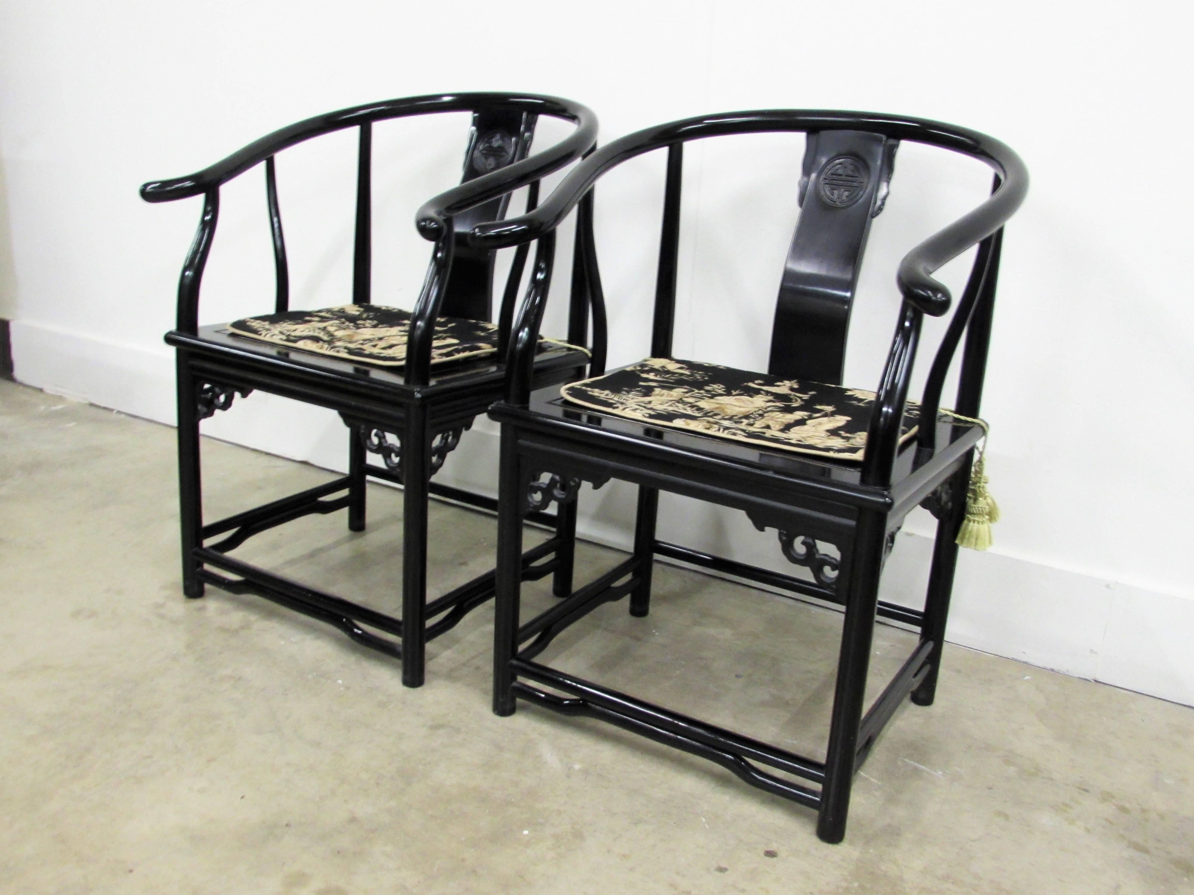 20th Century Black Lacquer Asian Horseshoe Arm Chairs, Pair For Sale