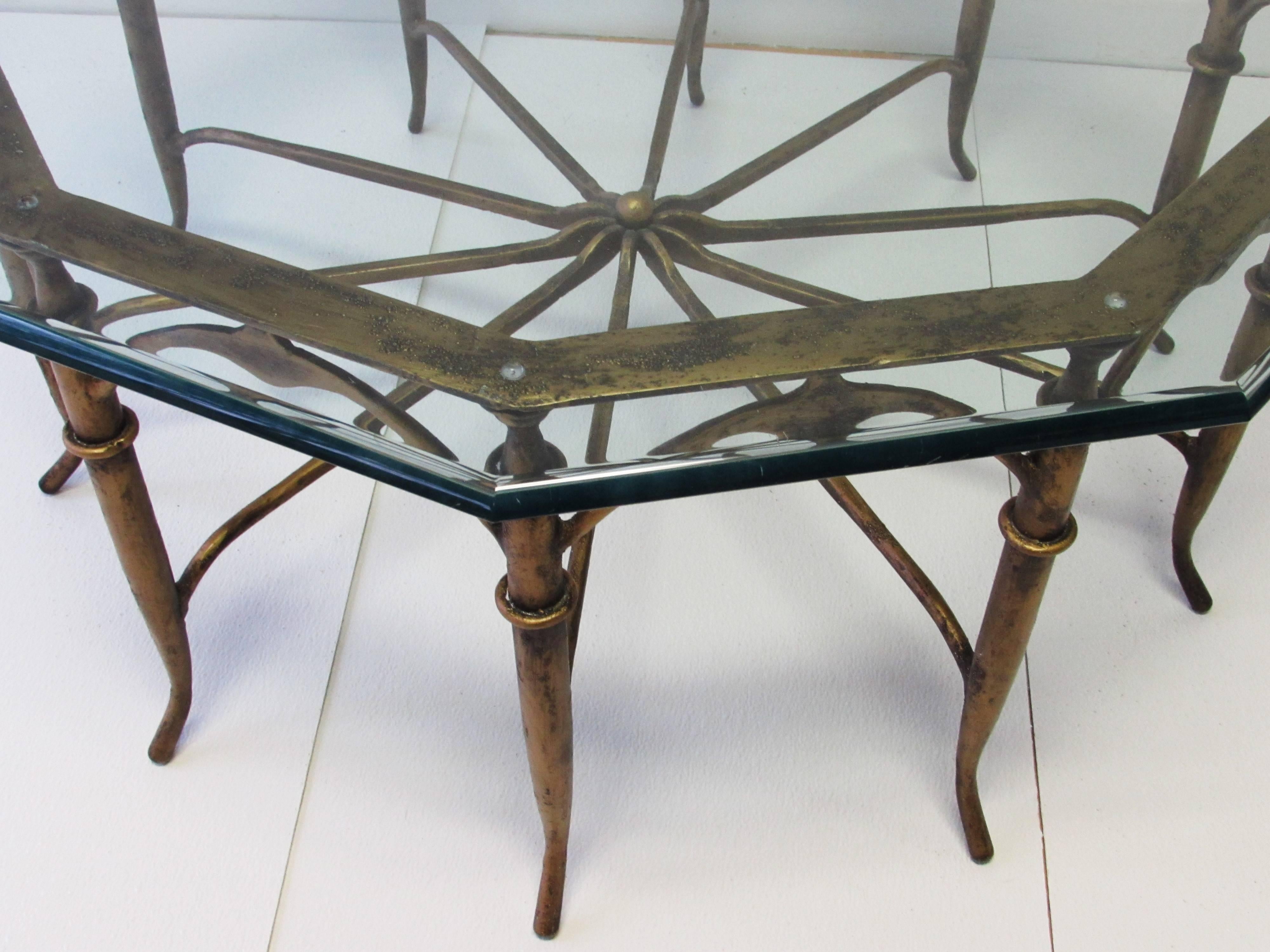 Italian Spider Leg Coffee Table In Excellent Condition For Sale In Raleigh, NC