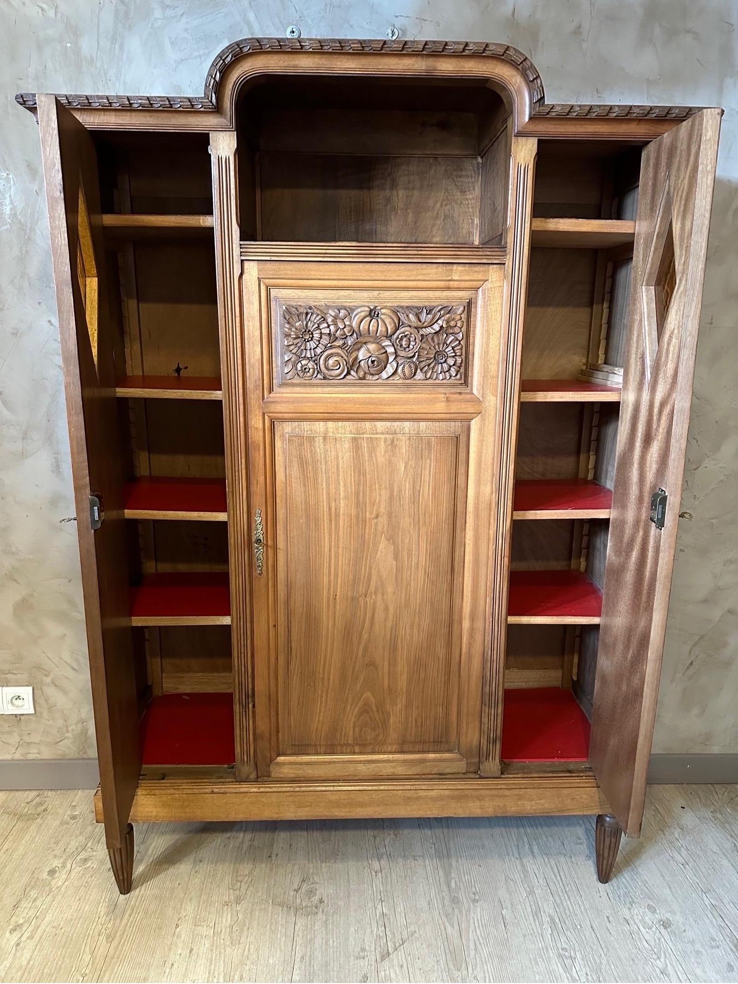 20th century French Art deco Walnut Armoire, 1930s For Sale 5