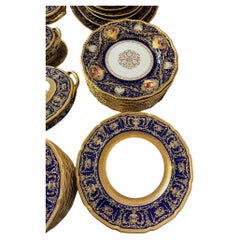 Used 20th century English Porcelain Royal Doulton 94 Serving Pieces, 1920s