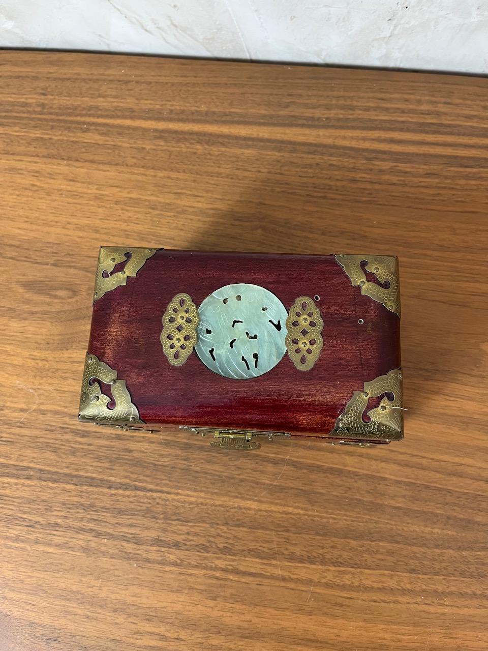 20ème siècle Français Art Deco Mahogany Jewelry Boxe, 1930s en vente 1
