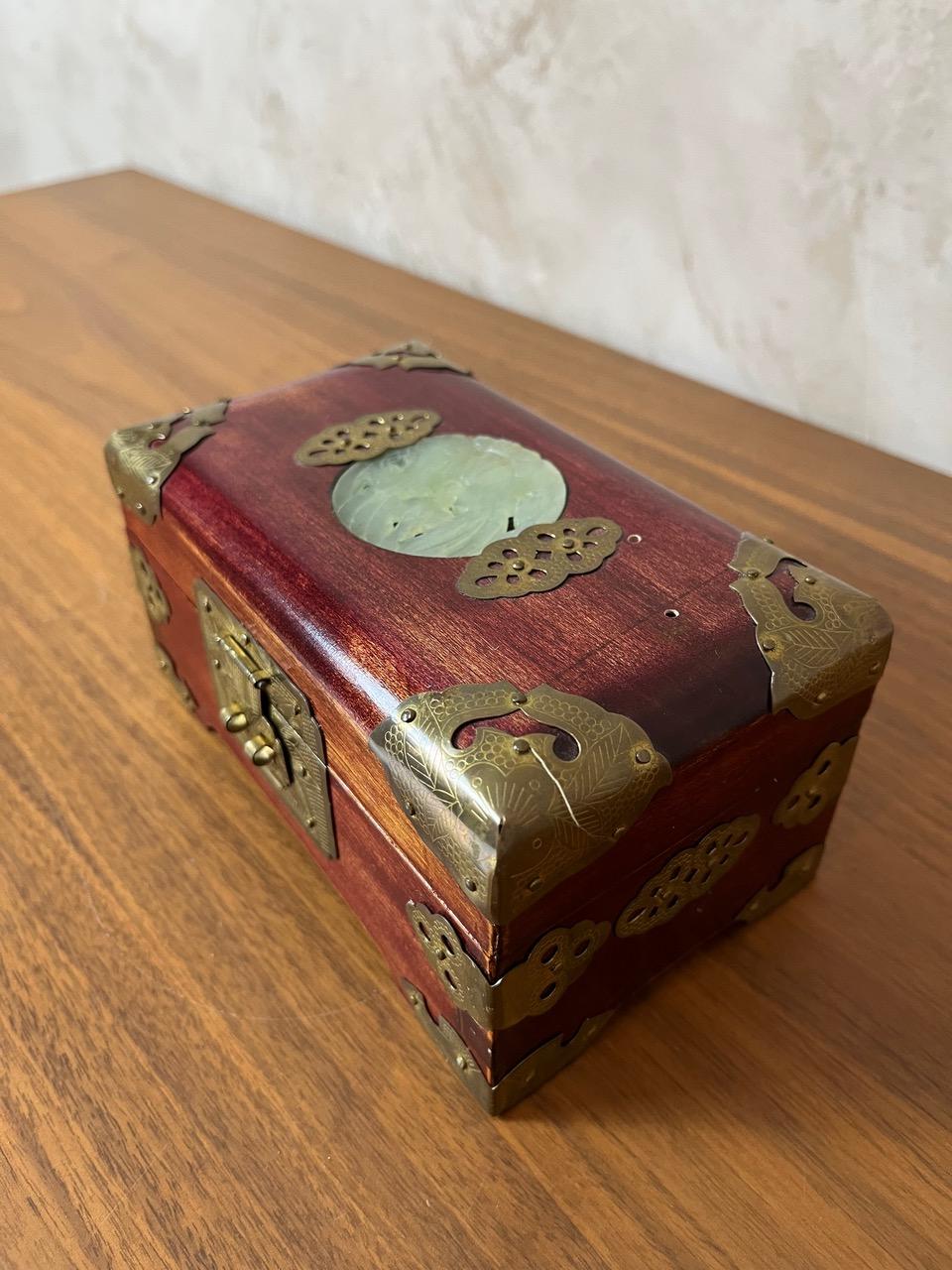 20ème siècle Français Art Deco Mahogany Jewelry Boxe, 1930s en vente 2