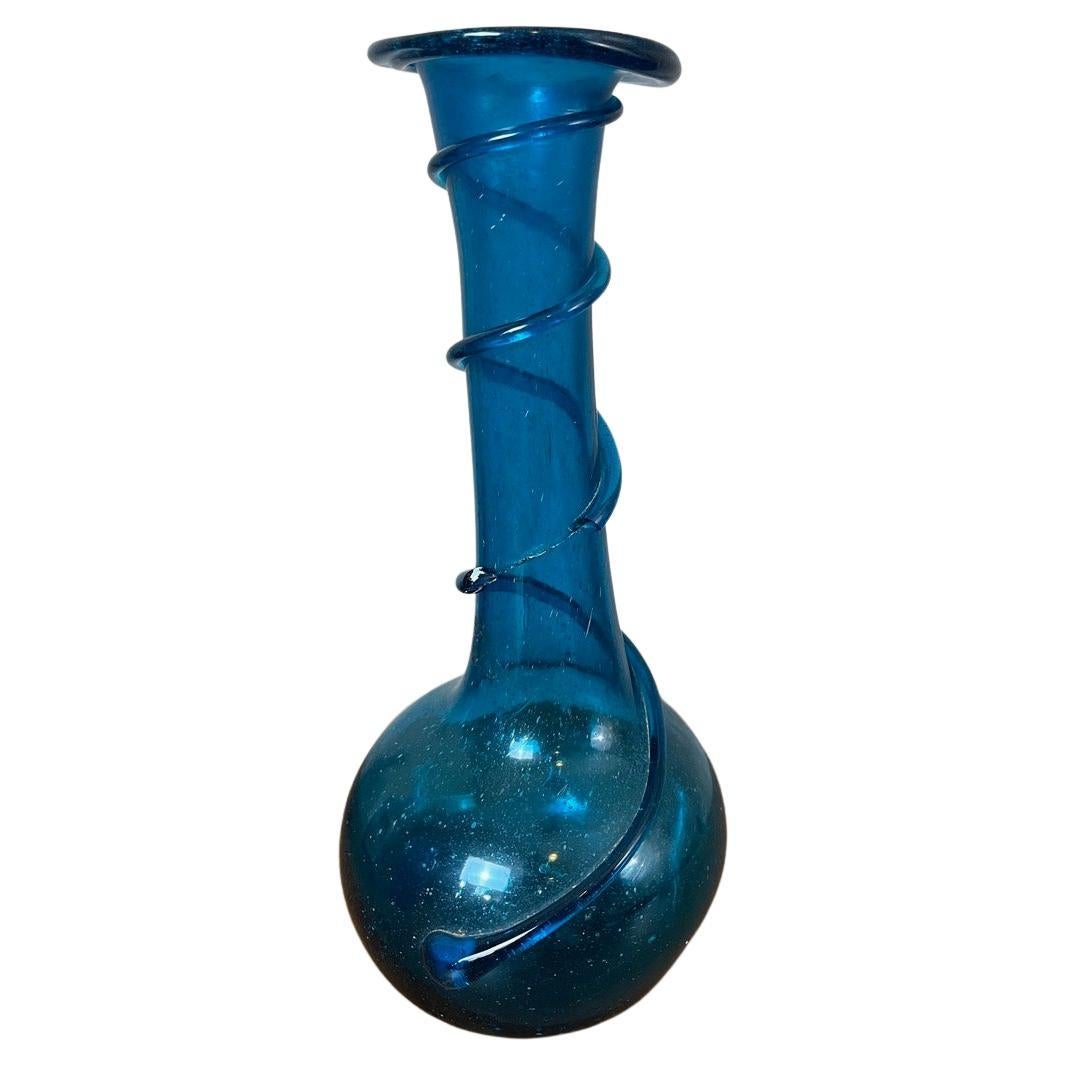 Vaso in vetro soffiato blu stile Biot, 1900, Francia, inizio XX secolo in vendita