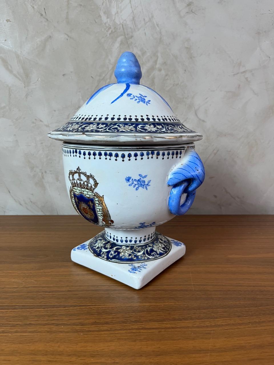 20e siècle Porcelaine chinoise en vente 2