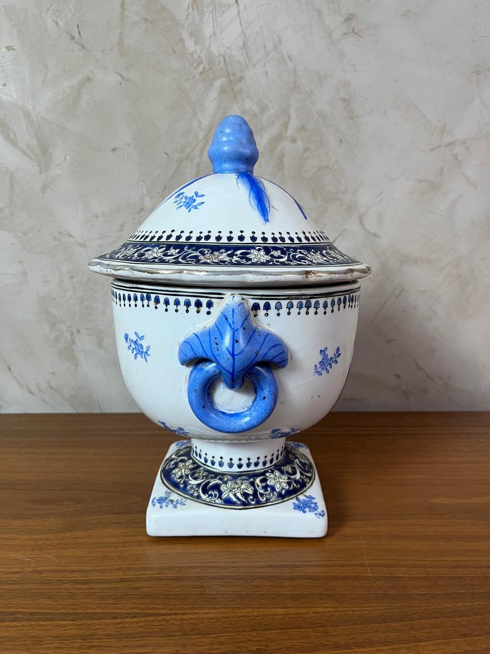 20e siècle Porcelaine chinoise en vente 3