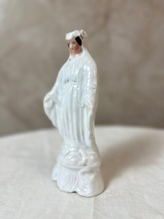 French Paris Porcelain Virgin Mary Statue, circa 1900s