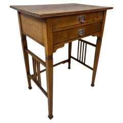 20th century French Art nouveau Walnut End Table, 1925s