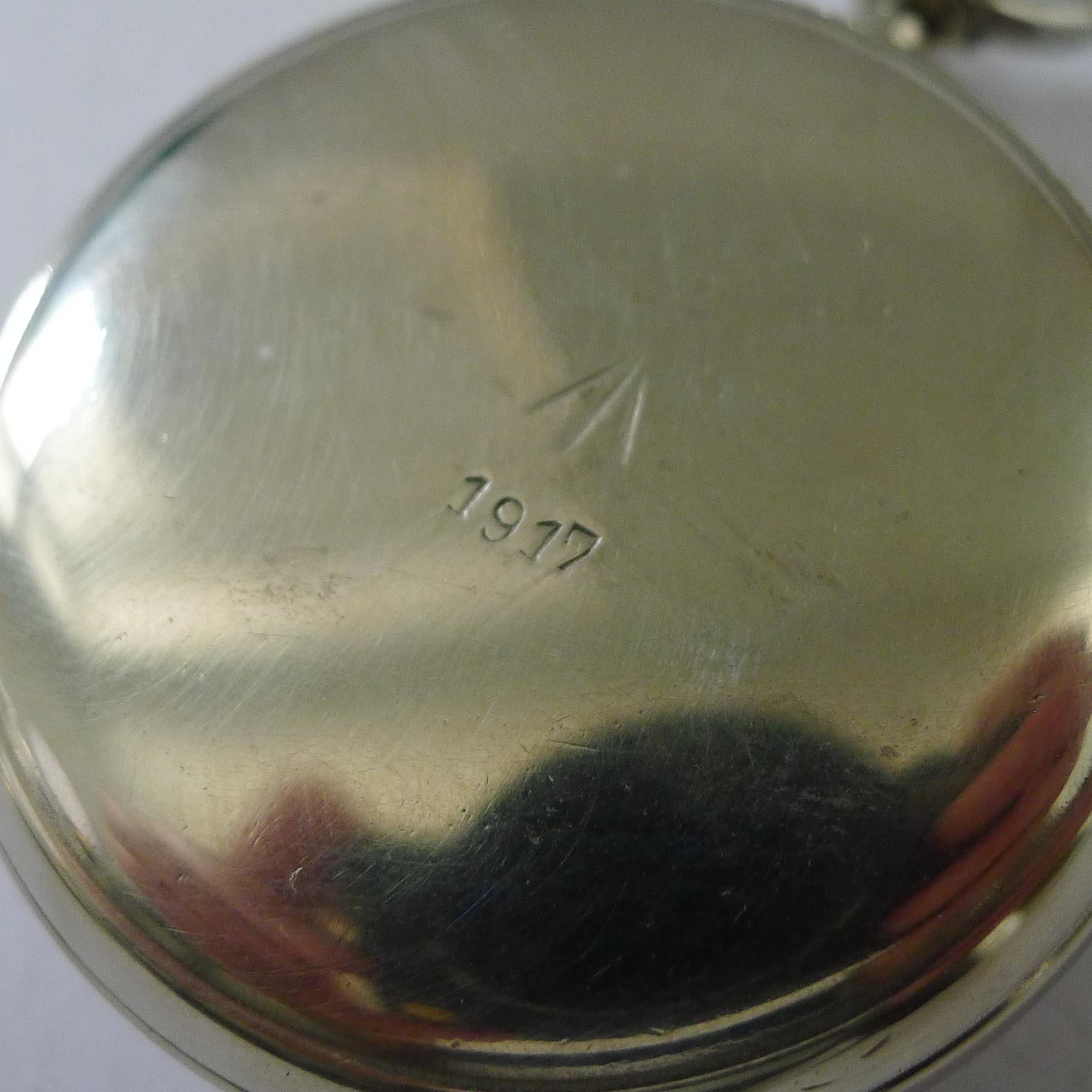 Ancienne boussole militaire anglaise de la Première Guerre mondiale - 1917 Bon état - En vente à Bath, GB