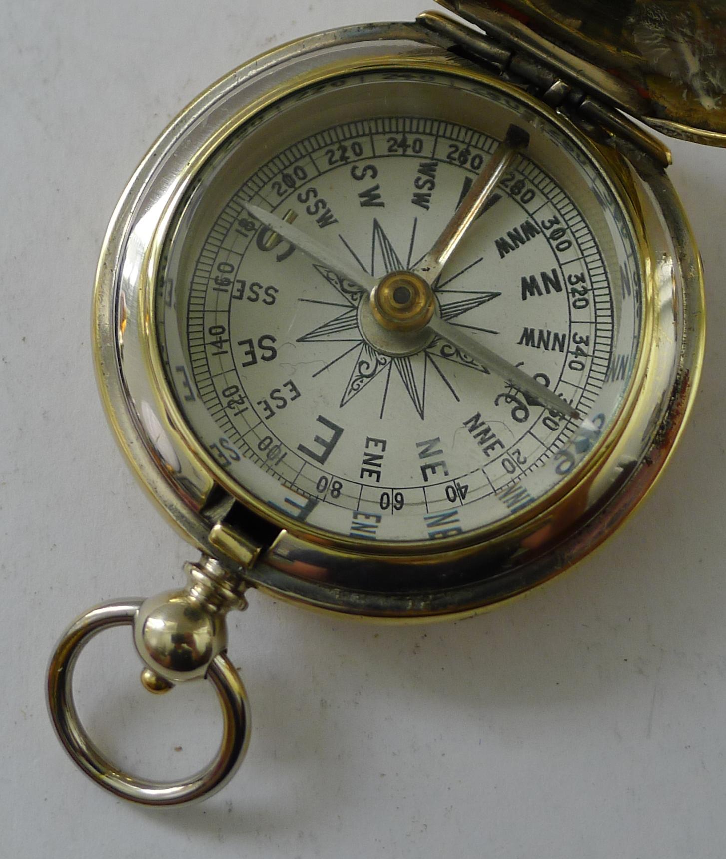 Début du 20ème siècle Antique boîtier anglais en laiton c.1900 en vente