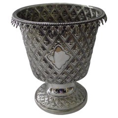 Antico refrigeratore per vino / secchiello per champagne inglese placcato argento, 1870 circa