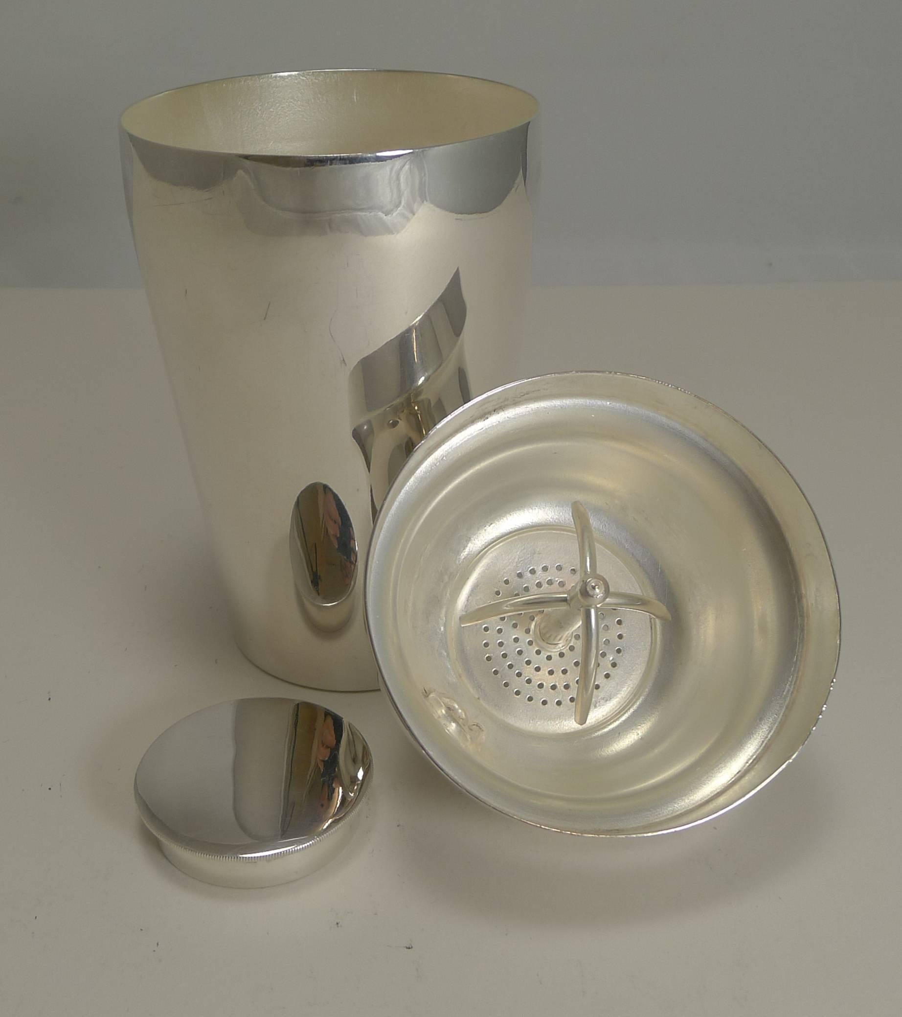 20th Century Art Deco Cocktail Shaker with Ice Breaker by Walker and Hall, 1928