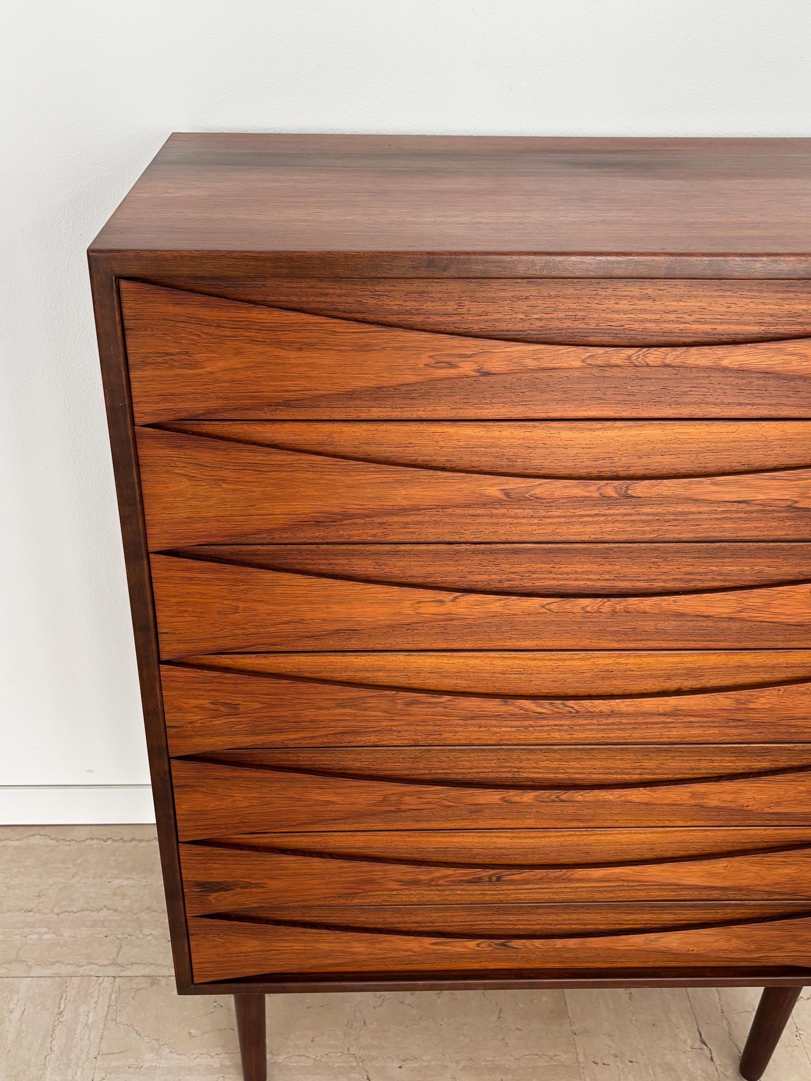 Mid-Century Modern Arne Vodder Scandinavian Midcentury Dark Wood Chest of Drawers, Denmark 1960s For Sale