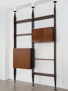 Franco Albini for Poggi Pavia Italian Walnut LB7 Bookcase, Italy 1960s