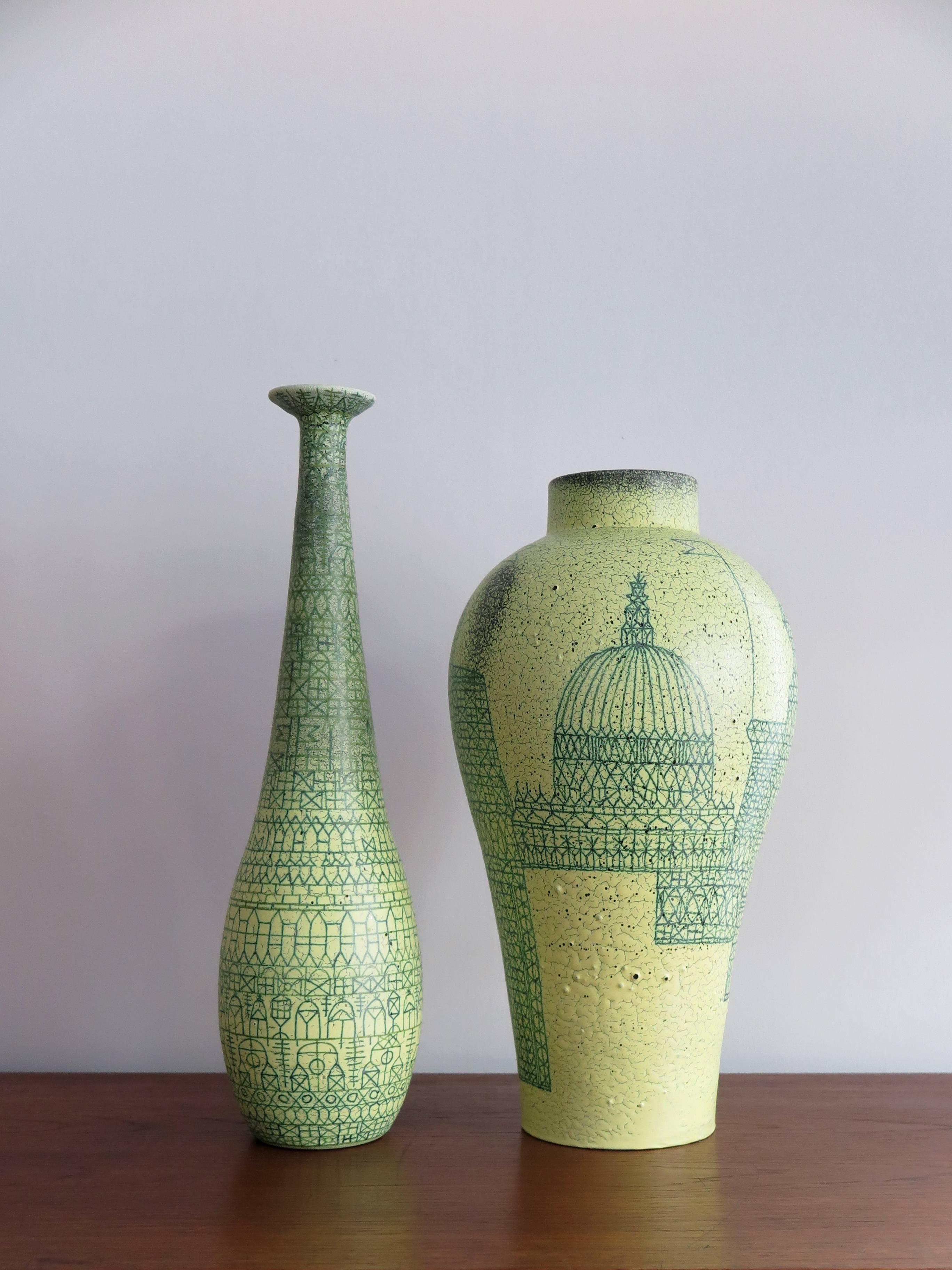 Couple of vintage Italian ceramic big vases designed by Ivo Sassi Faenza, circa 1960,
signed Sassi Faenza.
Measurement from left:
- Diameter 13 cm, height 45 cm
- Diameter 23 cm, height 41 cm.