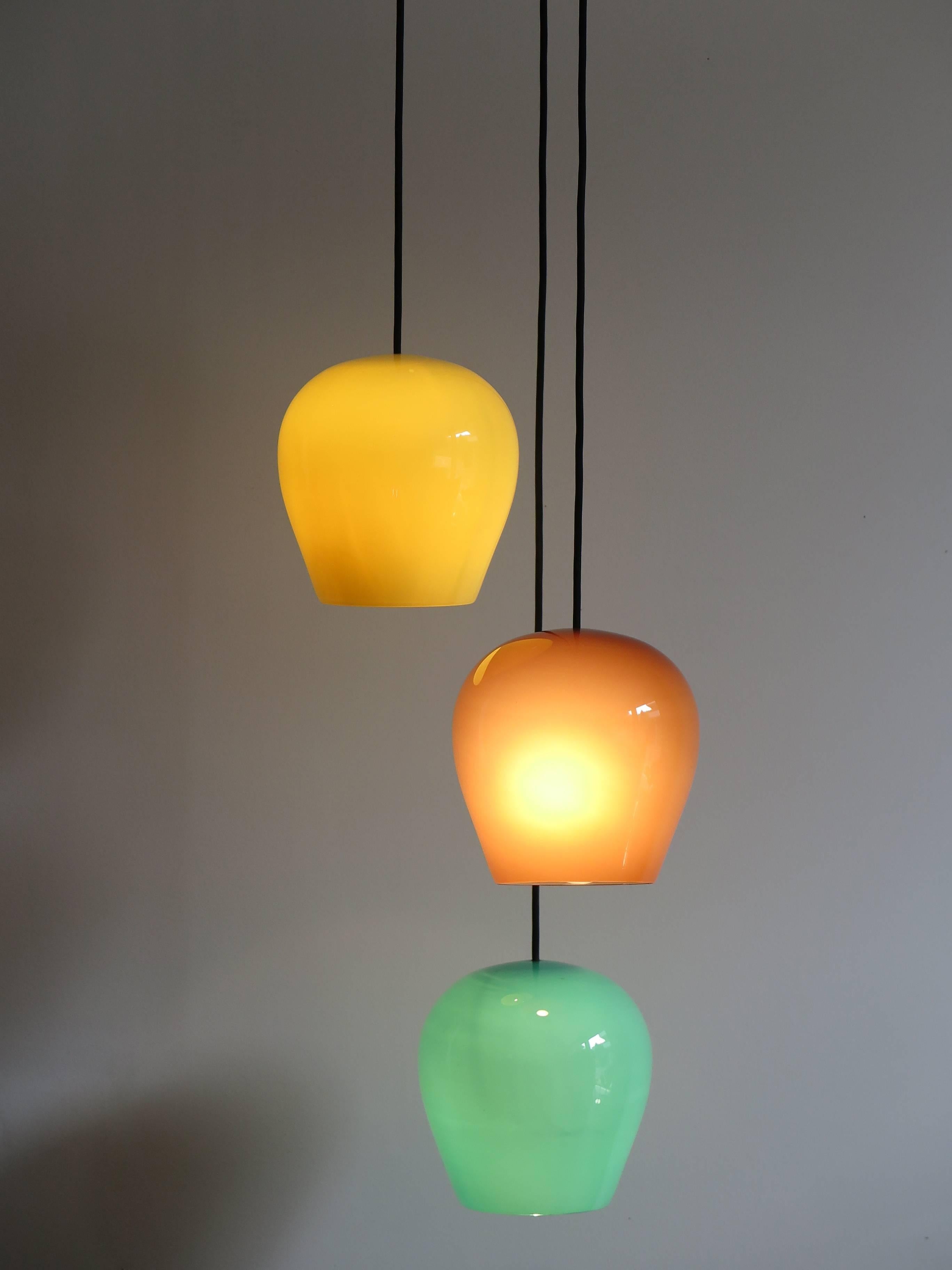 Mid-Century Modern 1950s Massimo Vignelli for Venini Italian Midcentury Murano Pendant Glass Lamp