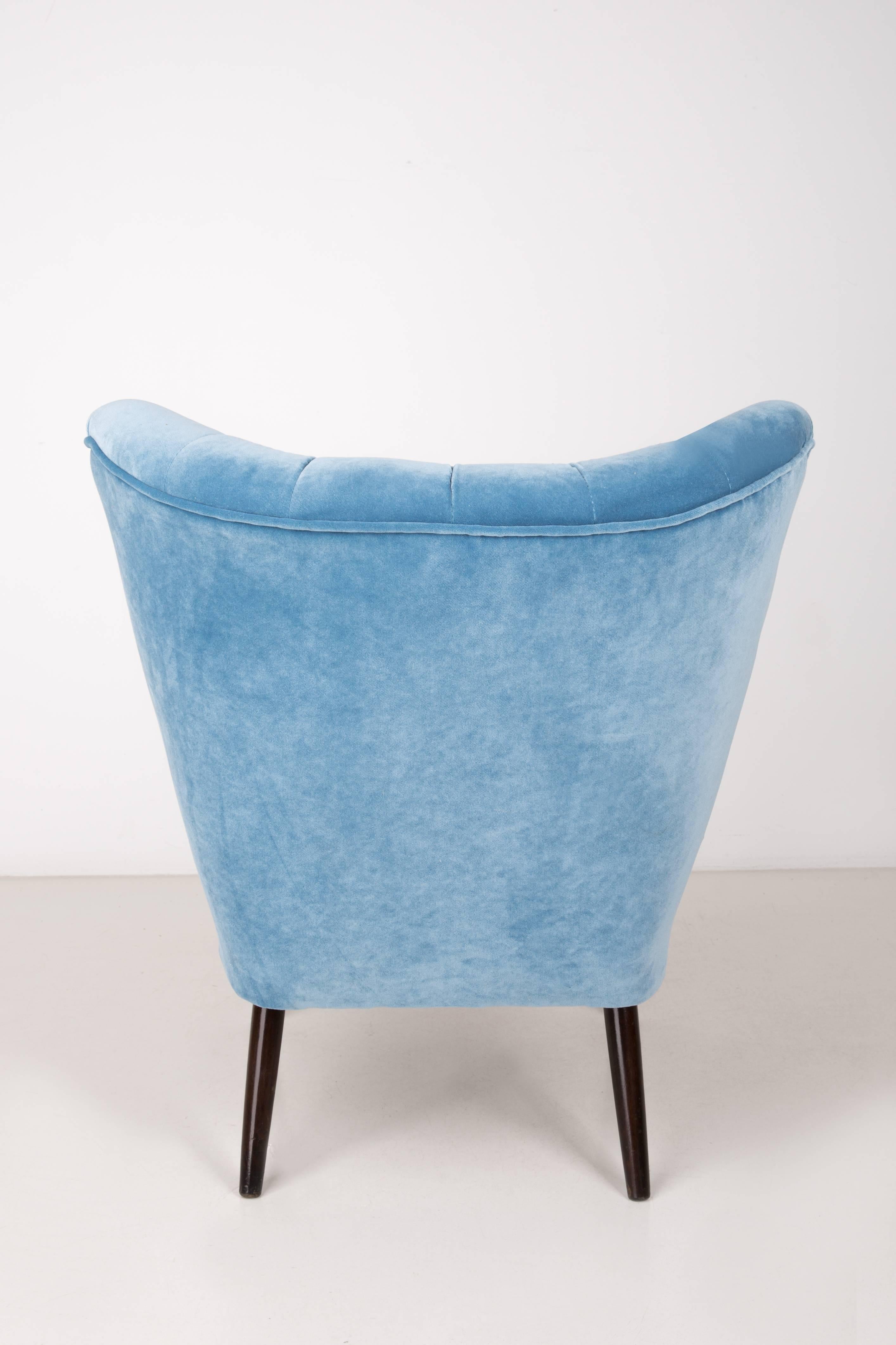 Sillón de terciopelo azul bebé de mediados de siglo, Alemania, años 60 Moderno de mediados de siglo en venta