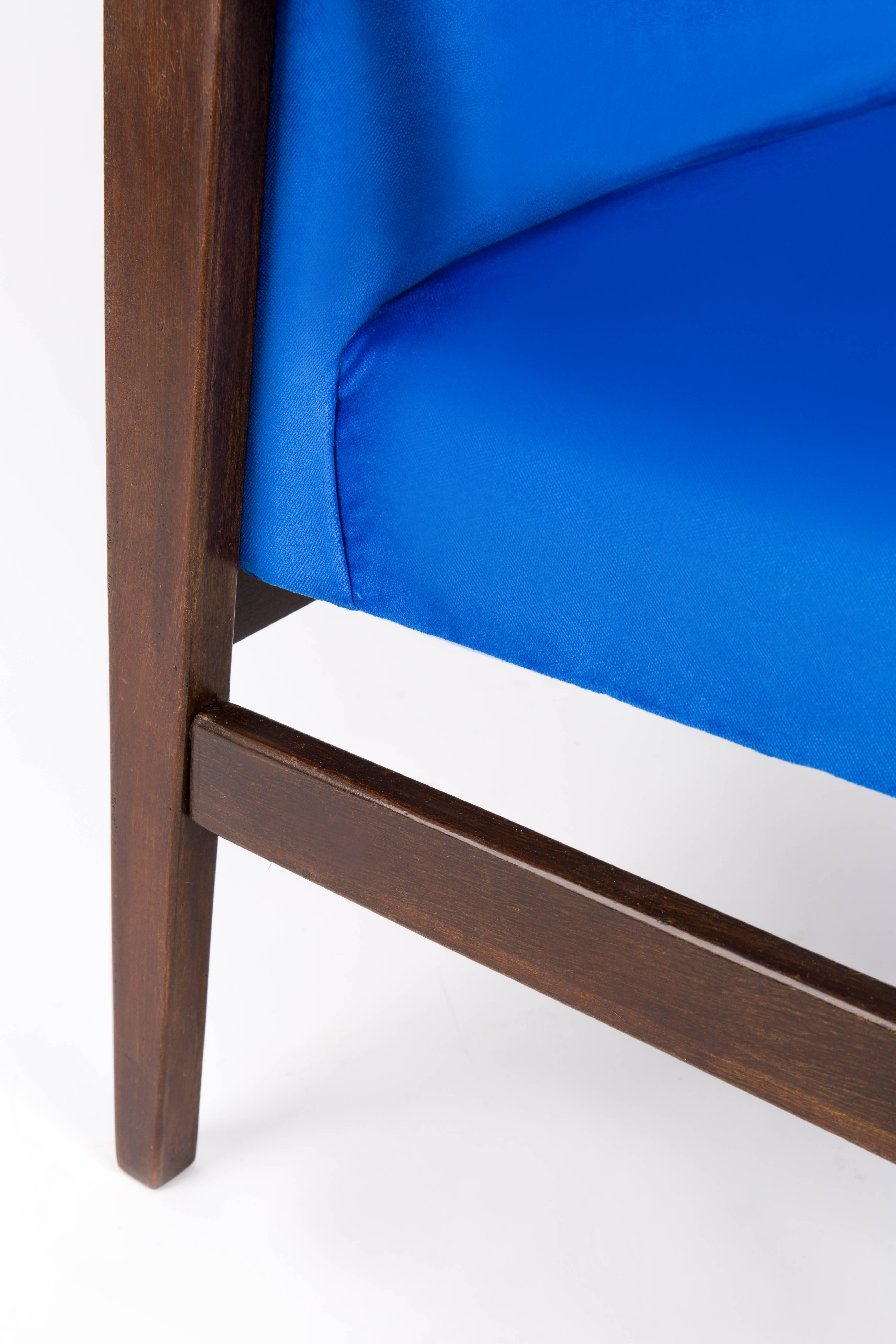 Mid-Century Modern Fauteuil vintage bleu royal, type B-14, années 1960 en vente