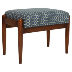 GFM-Hocker aus der Mitte des Jahrhunderts mit blauem Jacquardbezug, E. Homa, Europa, 1960er Jahre