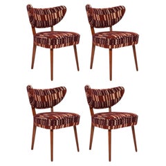 Quatre chaises de salle à manger « Vintola Studio », en laine d'alpaga et mohair, par Zak Fox, Europe.