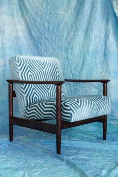 Mid-Century-Sessel GFM-142, blauer „Vanderbilt“-Samt von Schumacher, Europa, 1960